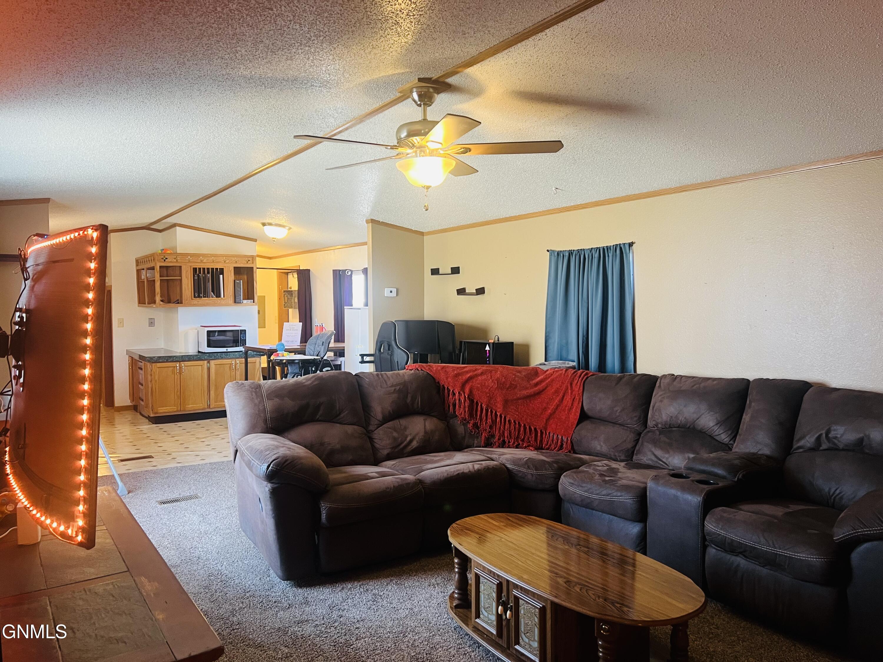 805 3rd Street SE