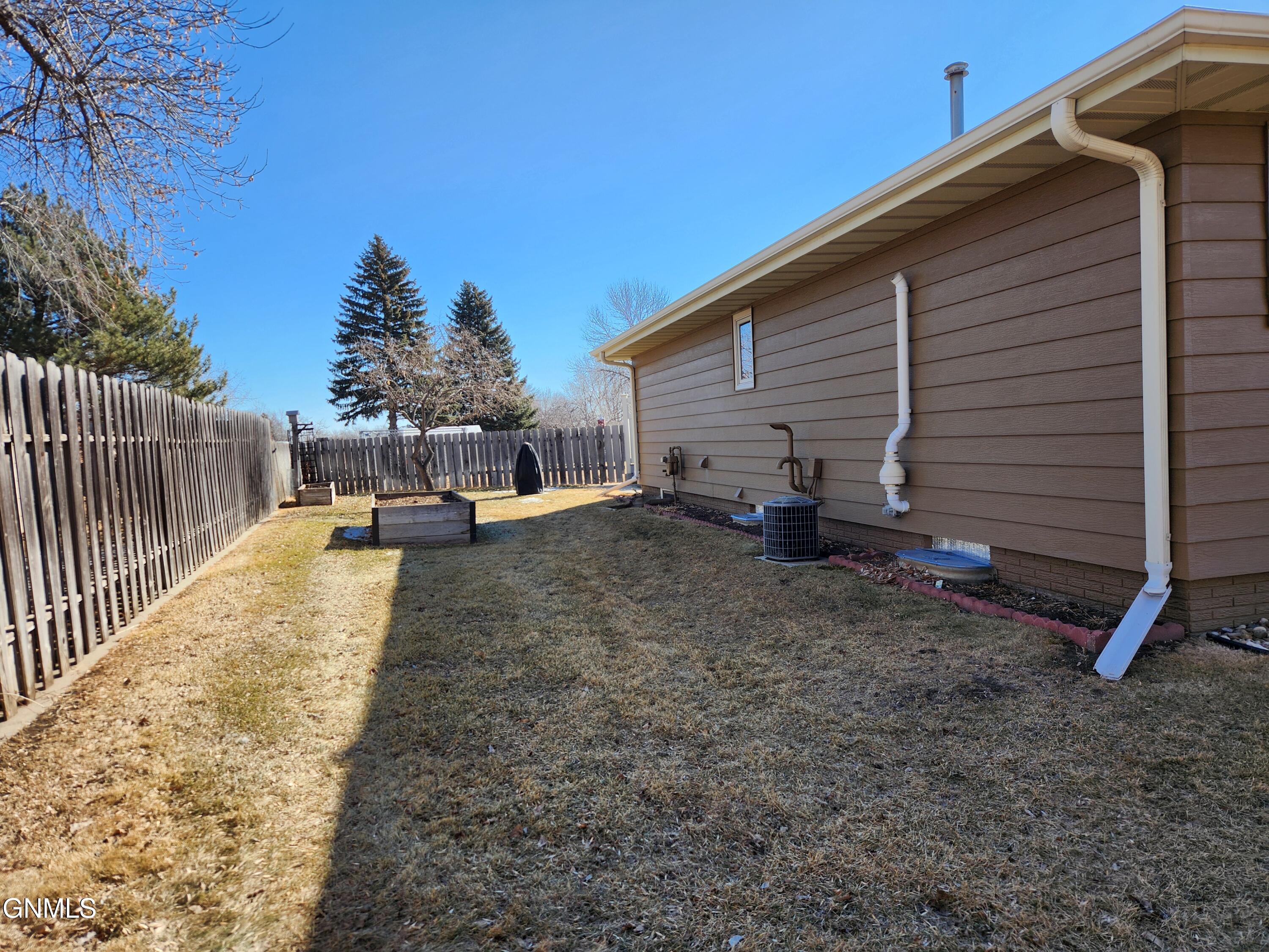 106 E Brandon Drive