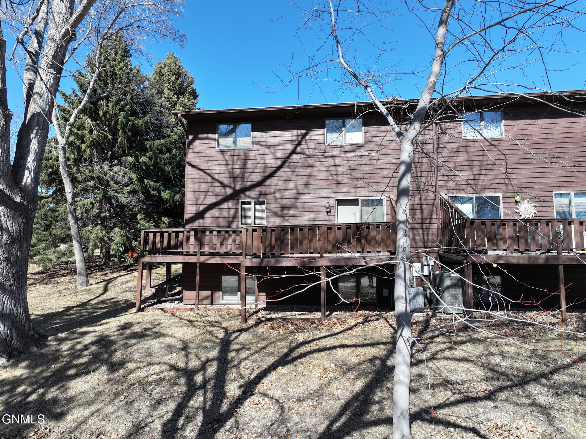427 Brandon Drive E