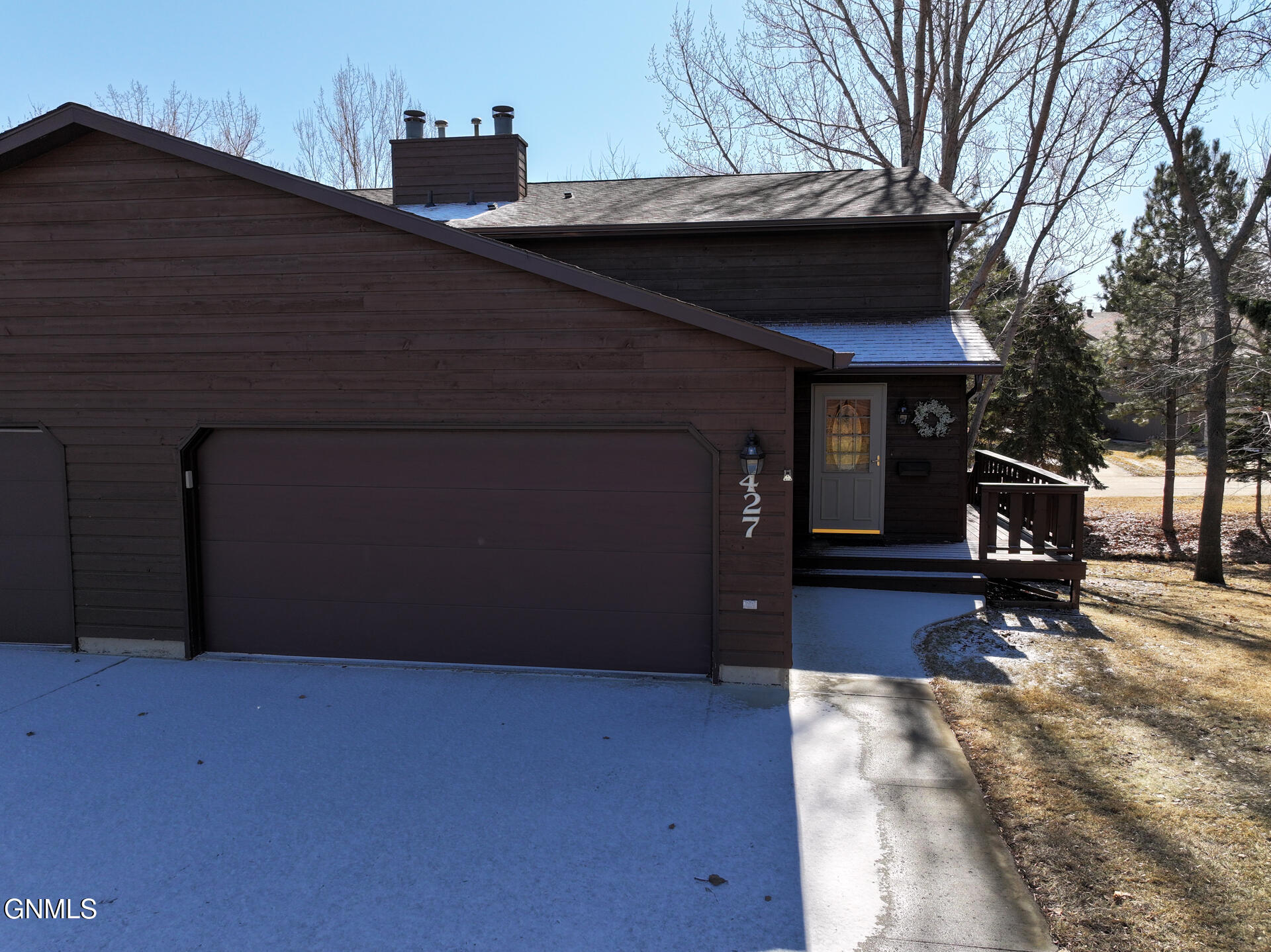 427 Brandon Drive E