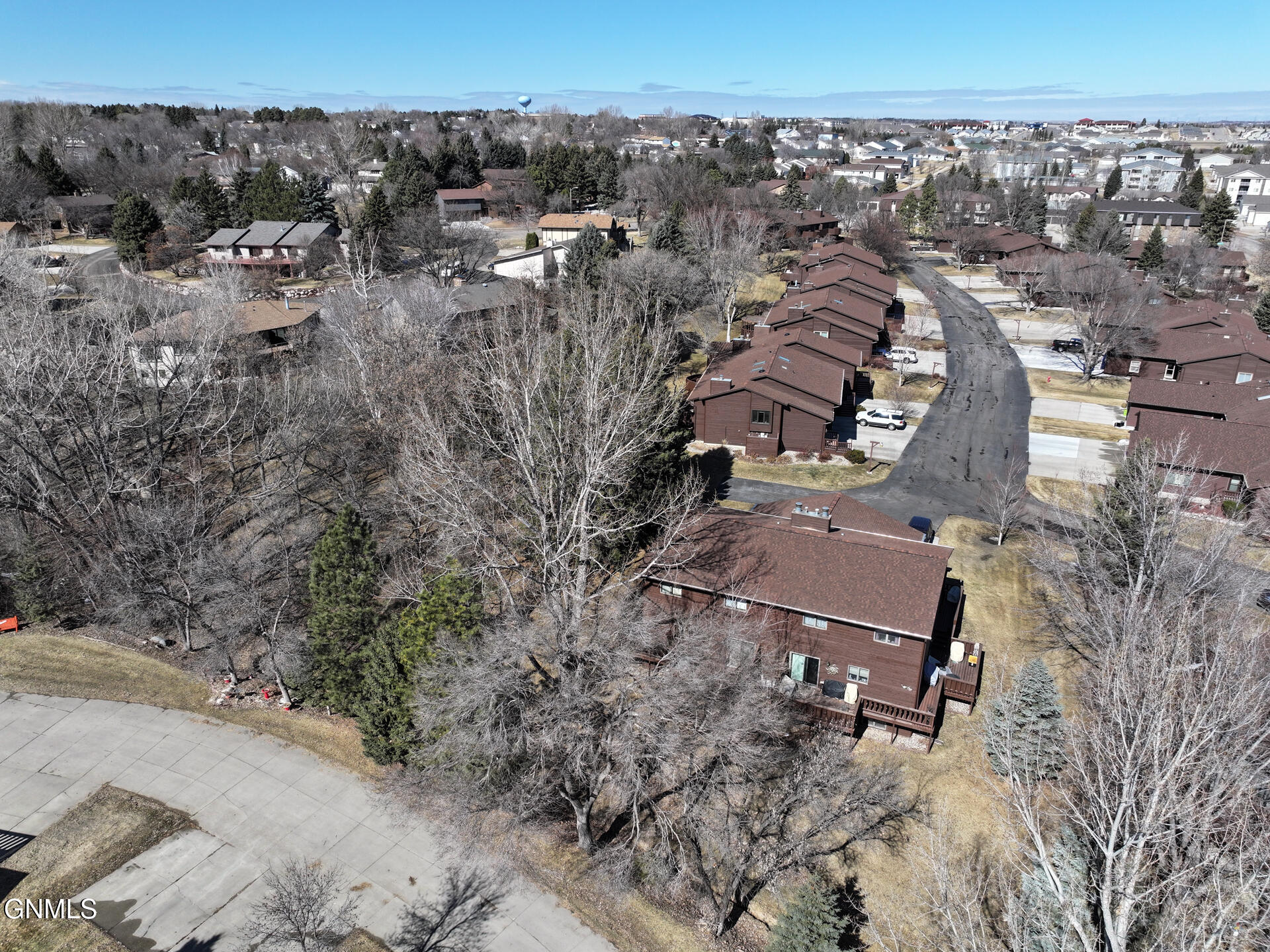 427 Brandon Drive E