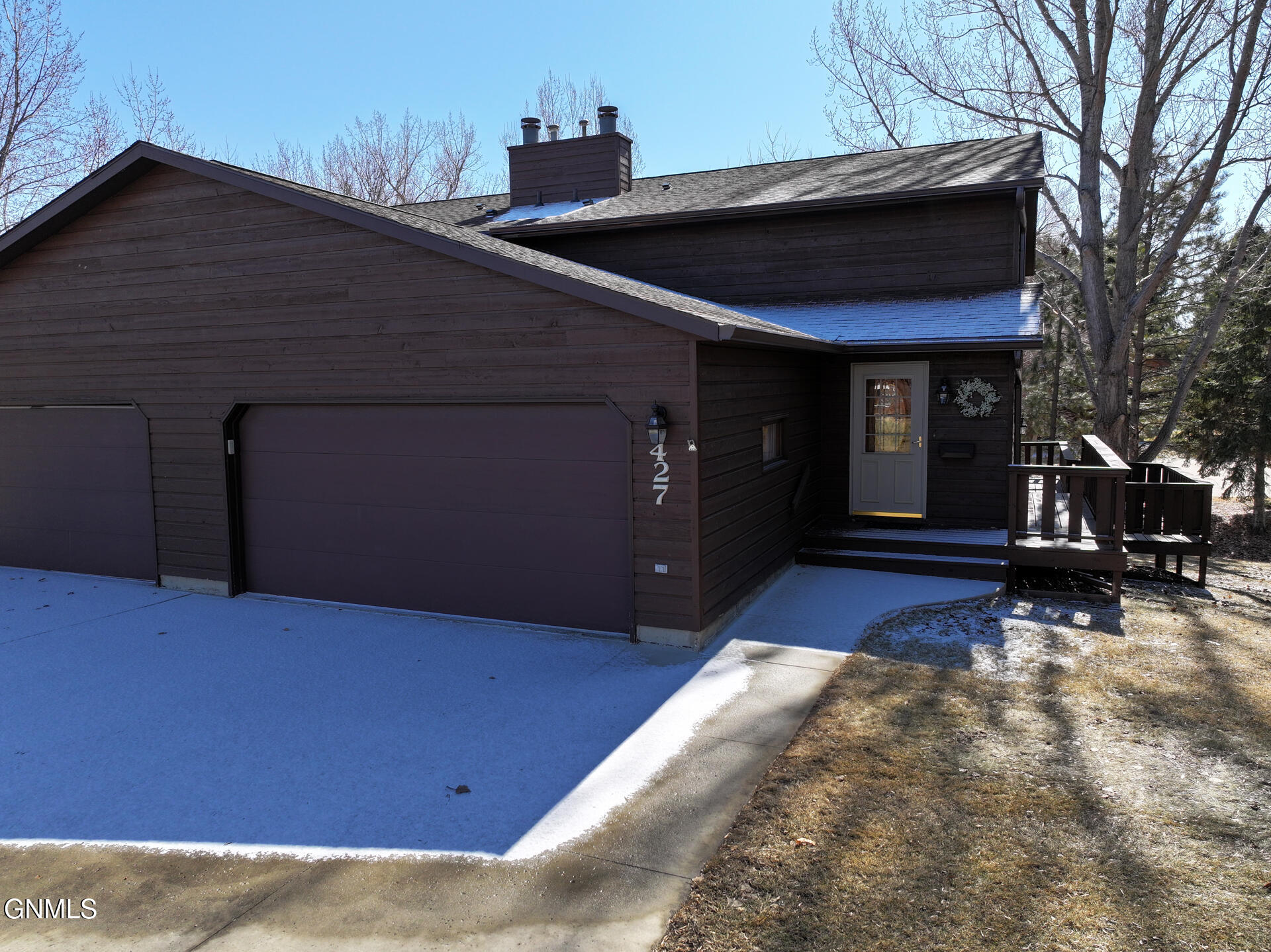 427 Brandon Drive E