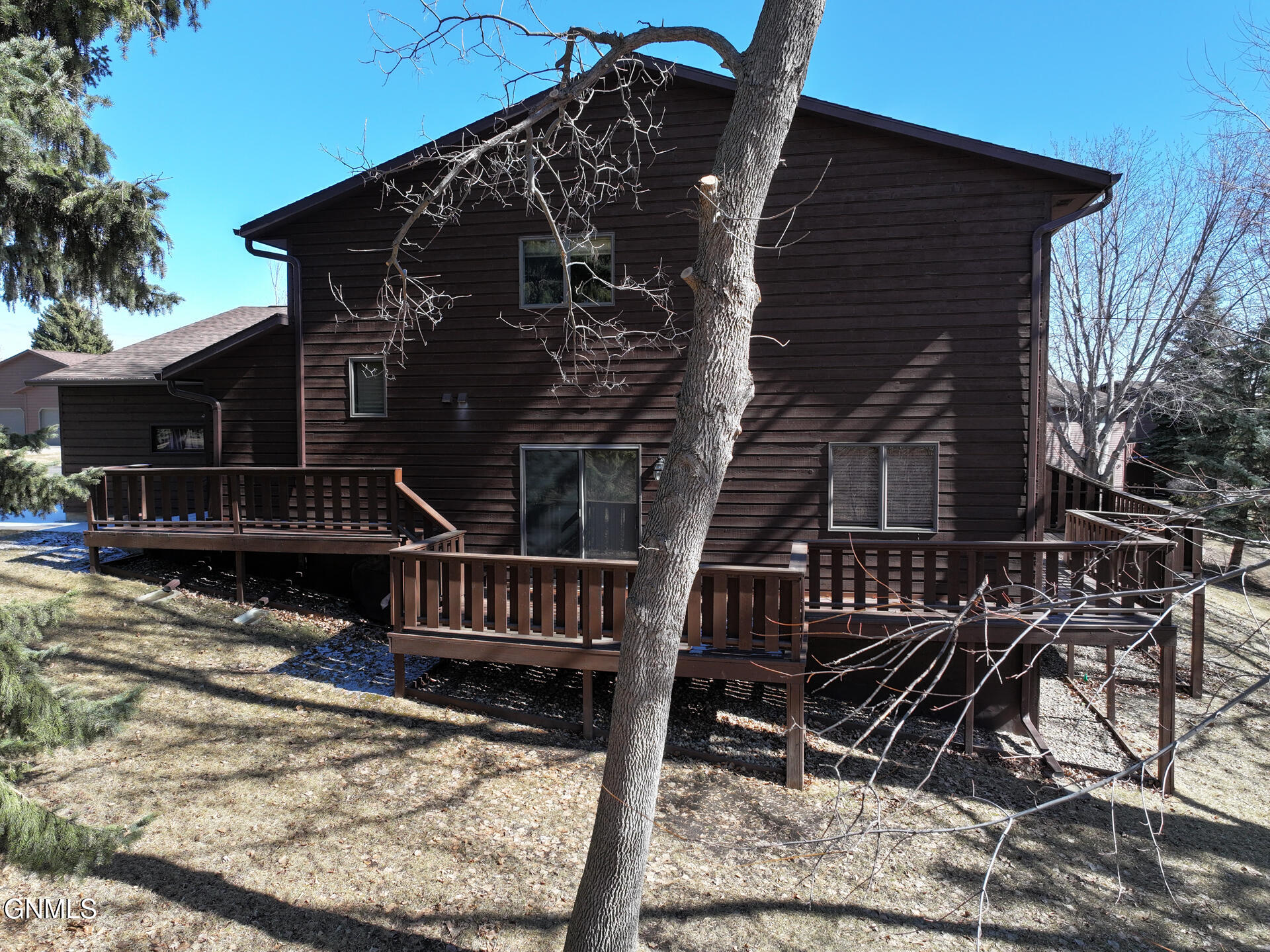 427 Brandon Drive E