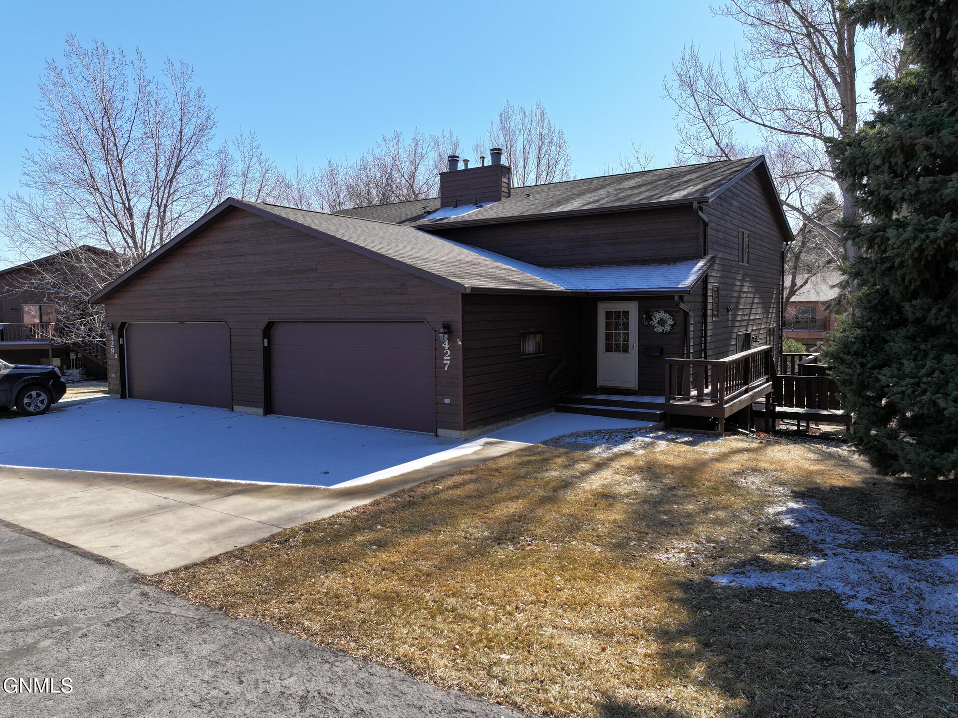 427 Brandon Drive E