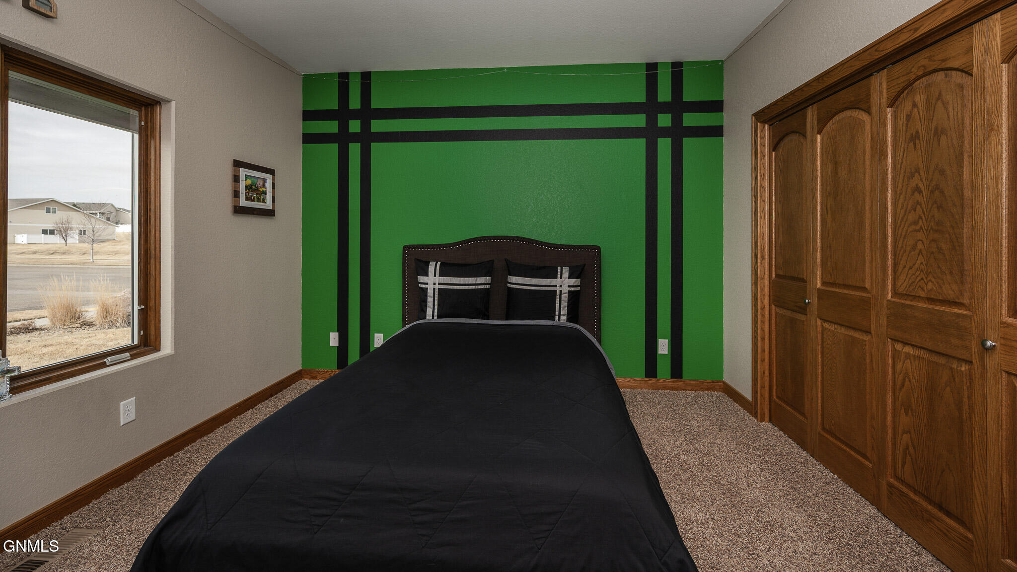 3727 Pebbleview Circle