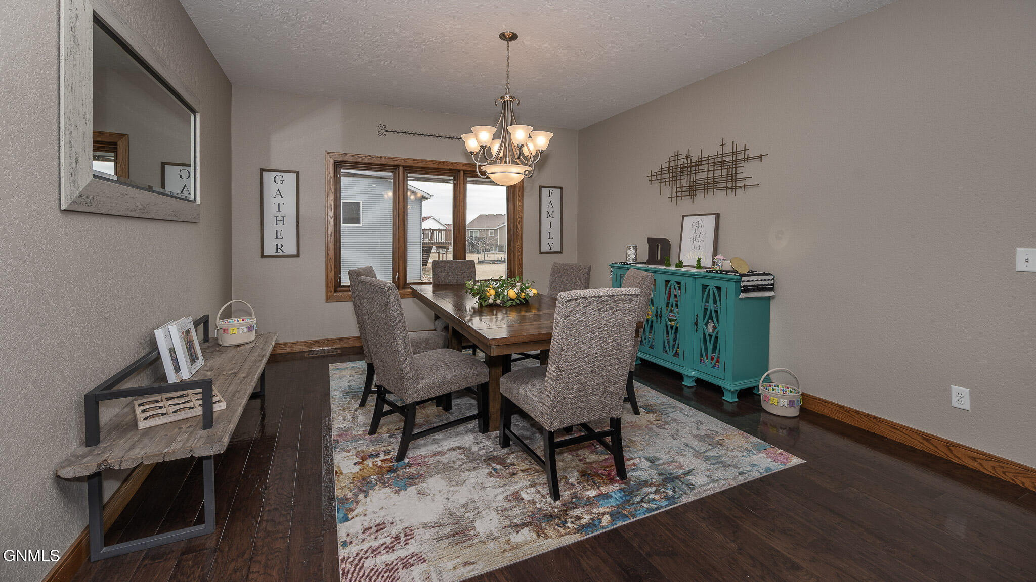 3727 Pebbleview Circle