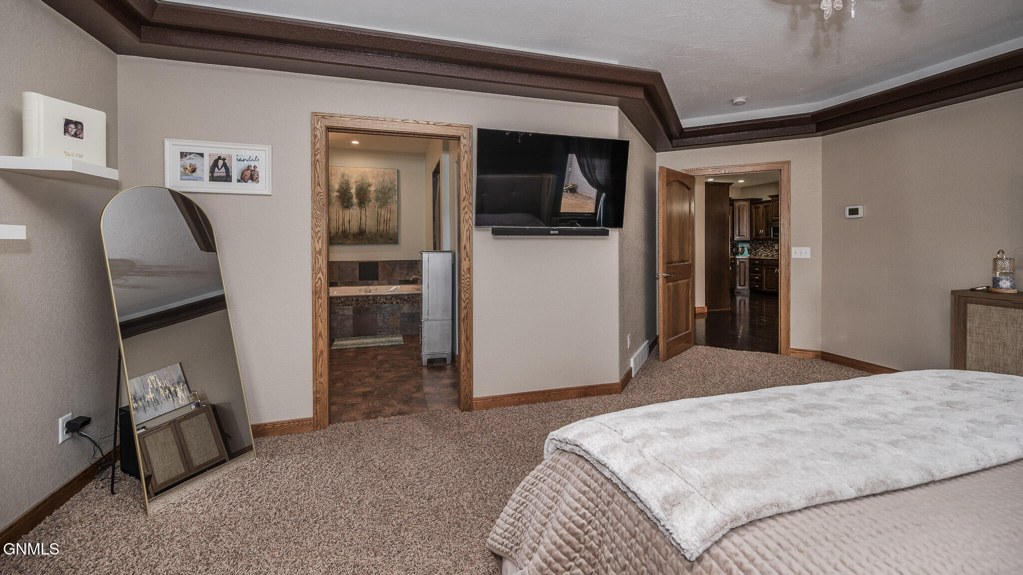 3727 Pebbleview Circle