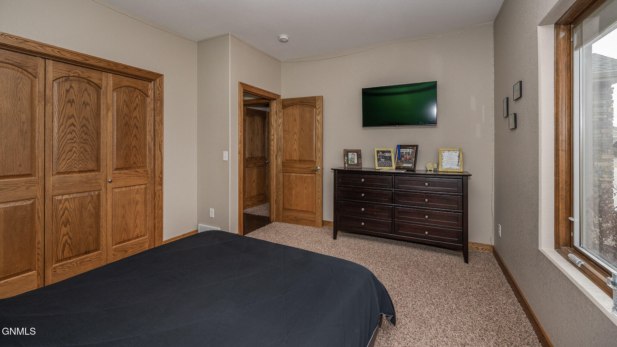 3727 Pebbleview Circle