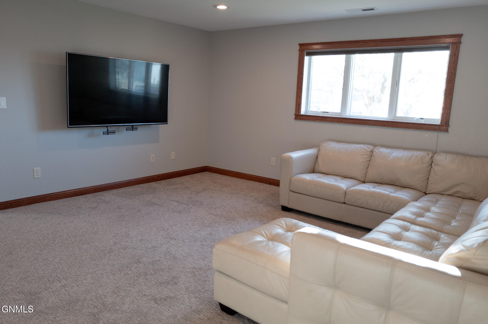 1412 Sharloh Lp