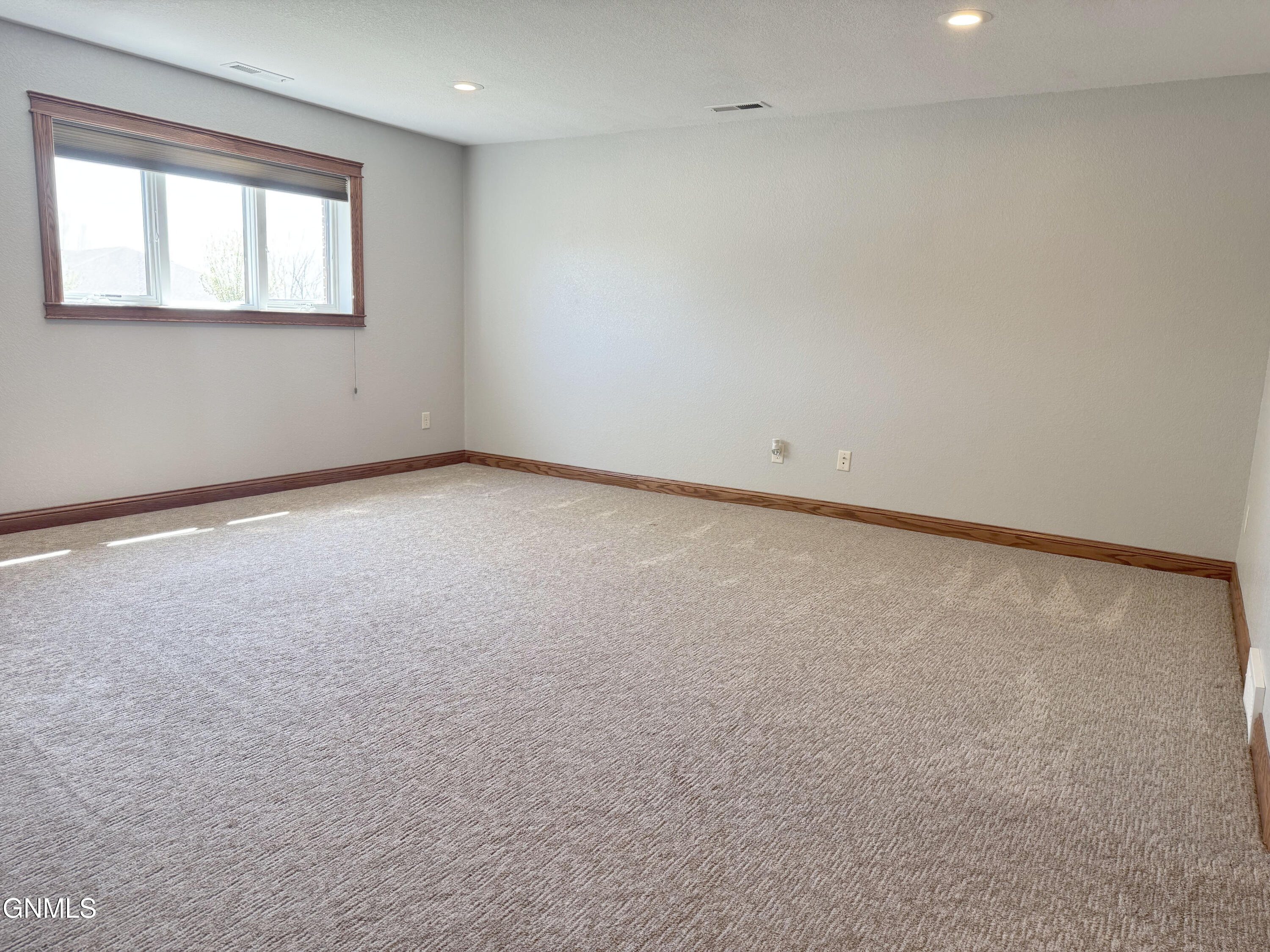 1412 Sharloh Lp