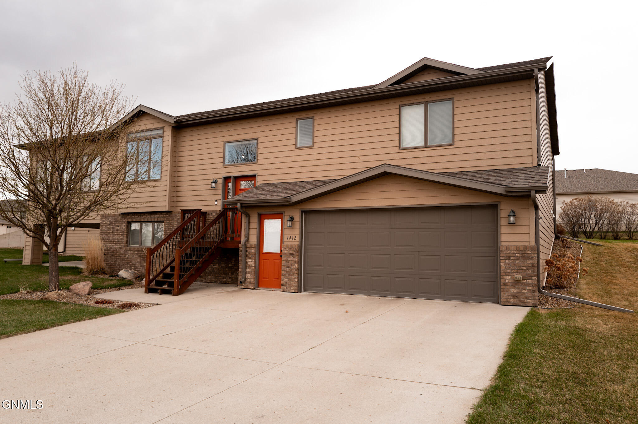 1412 Sharloh Lp