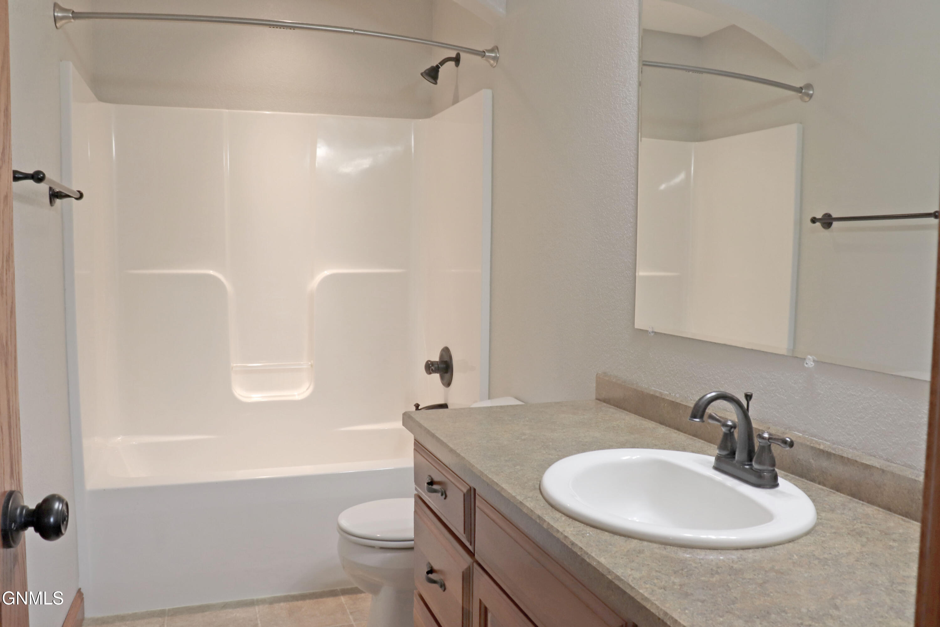 1412 Sharloh Lp
