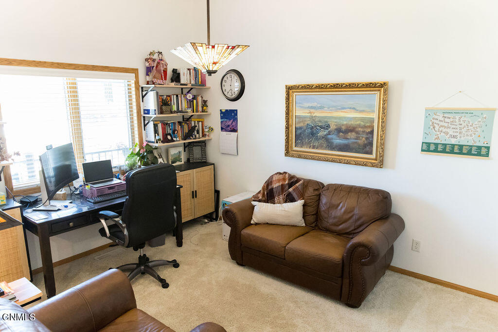 4319 Valley Drive