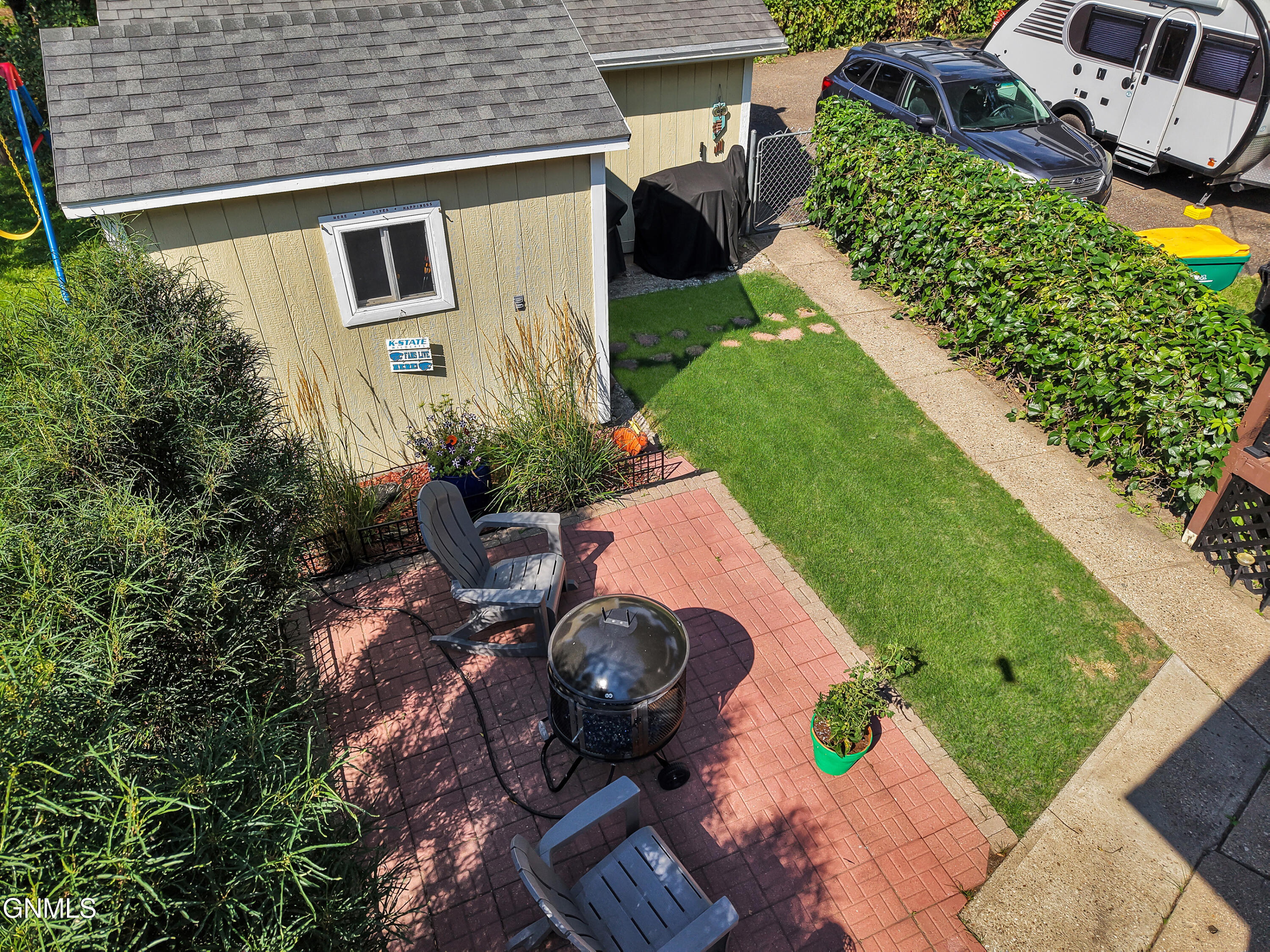 108 C Avenue W