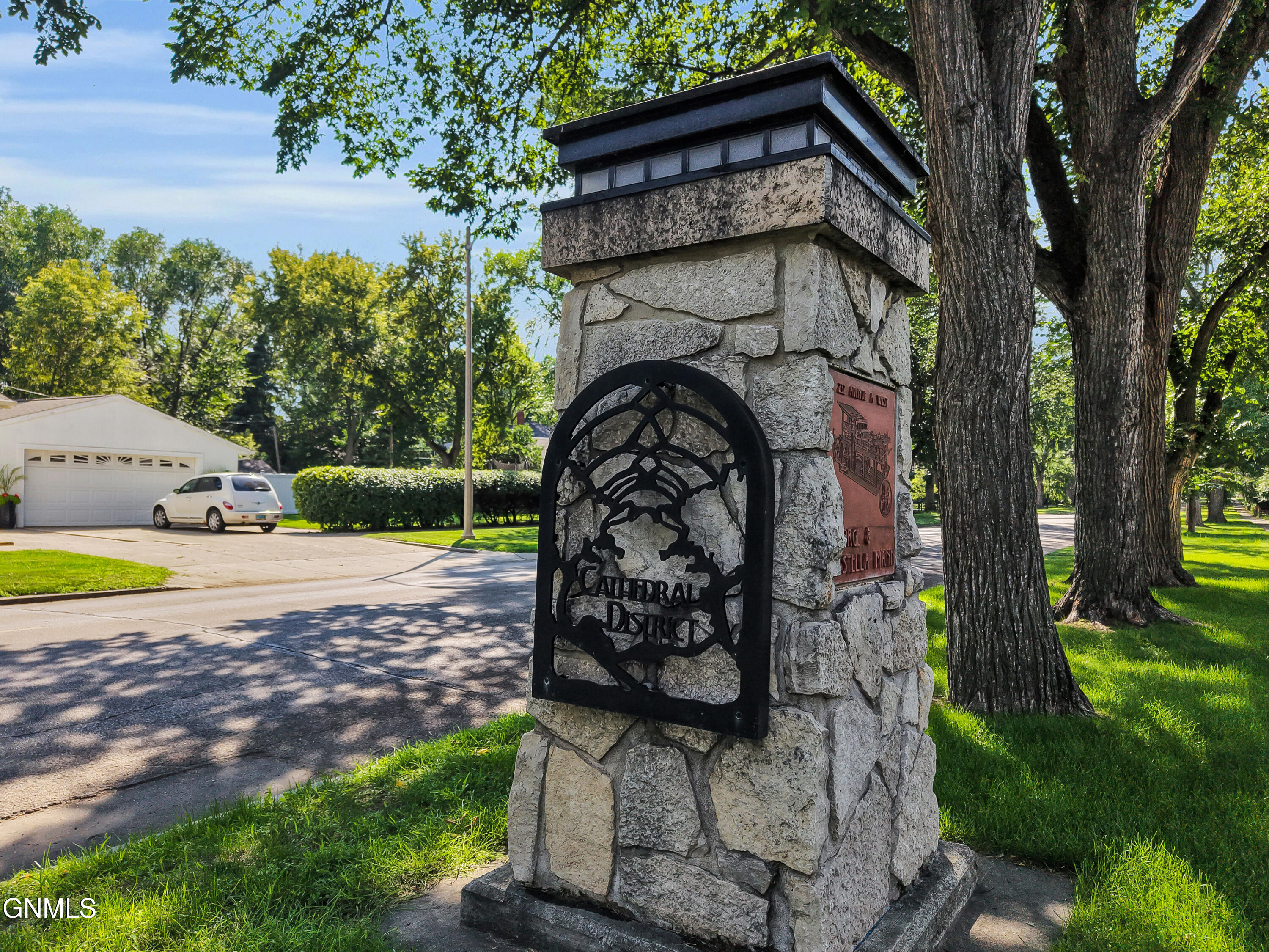 108 C Avenue W