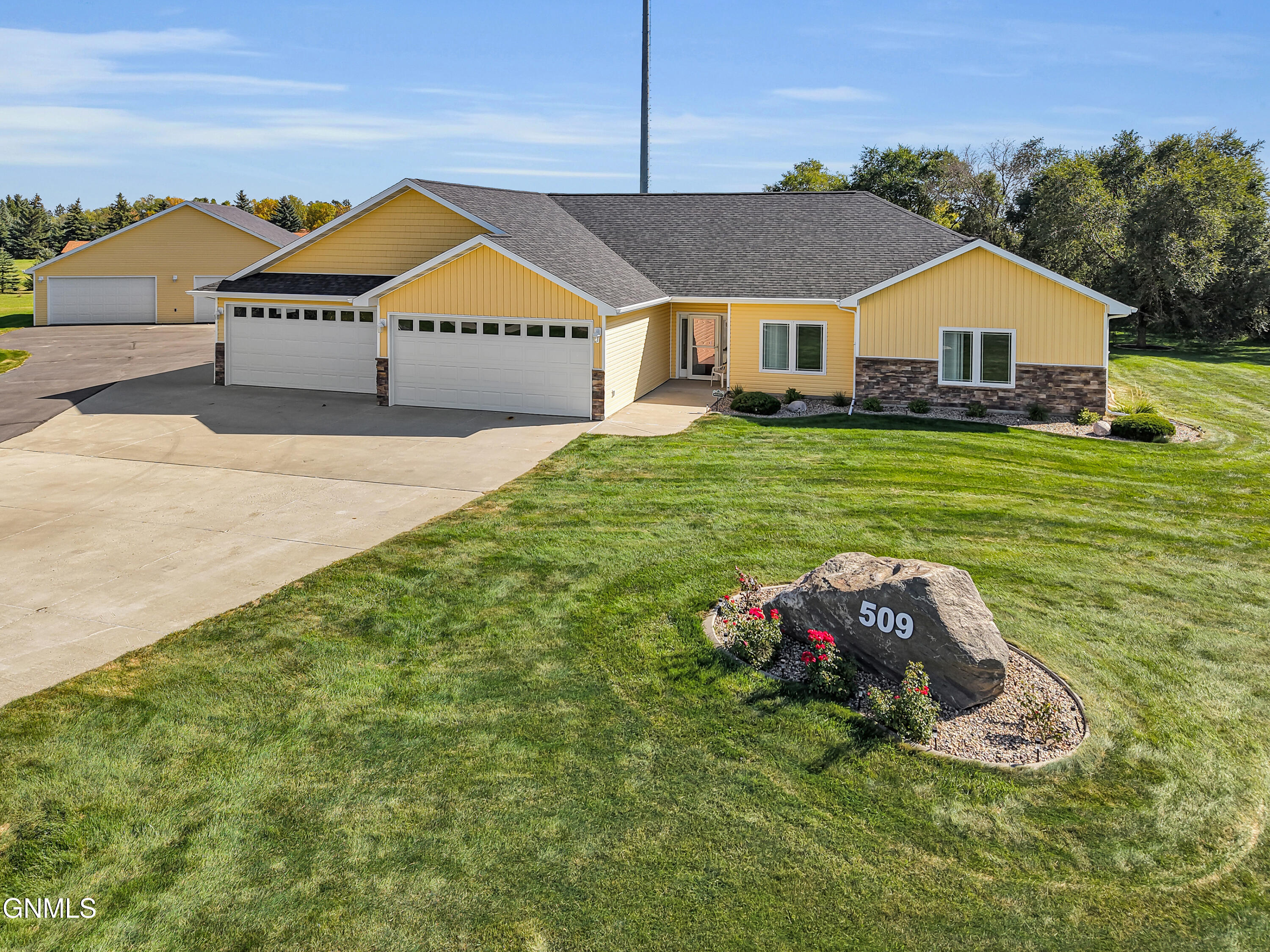 509 White Willow Circle