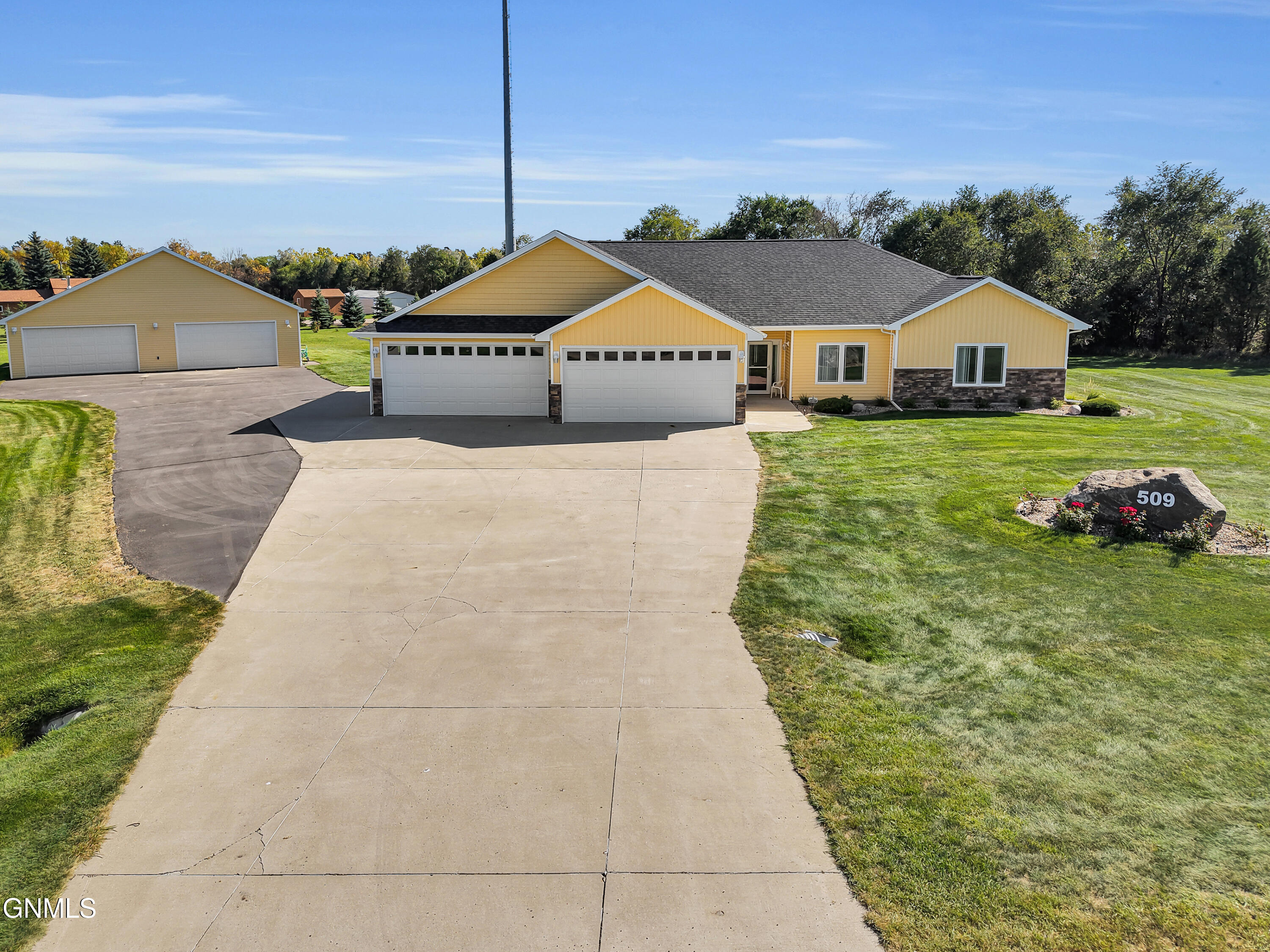 509 White Willow Circle