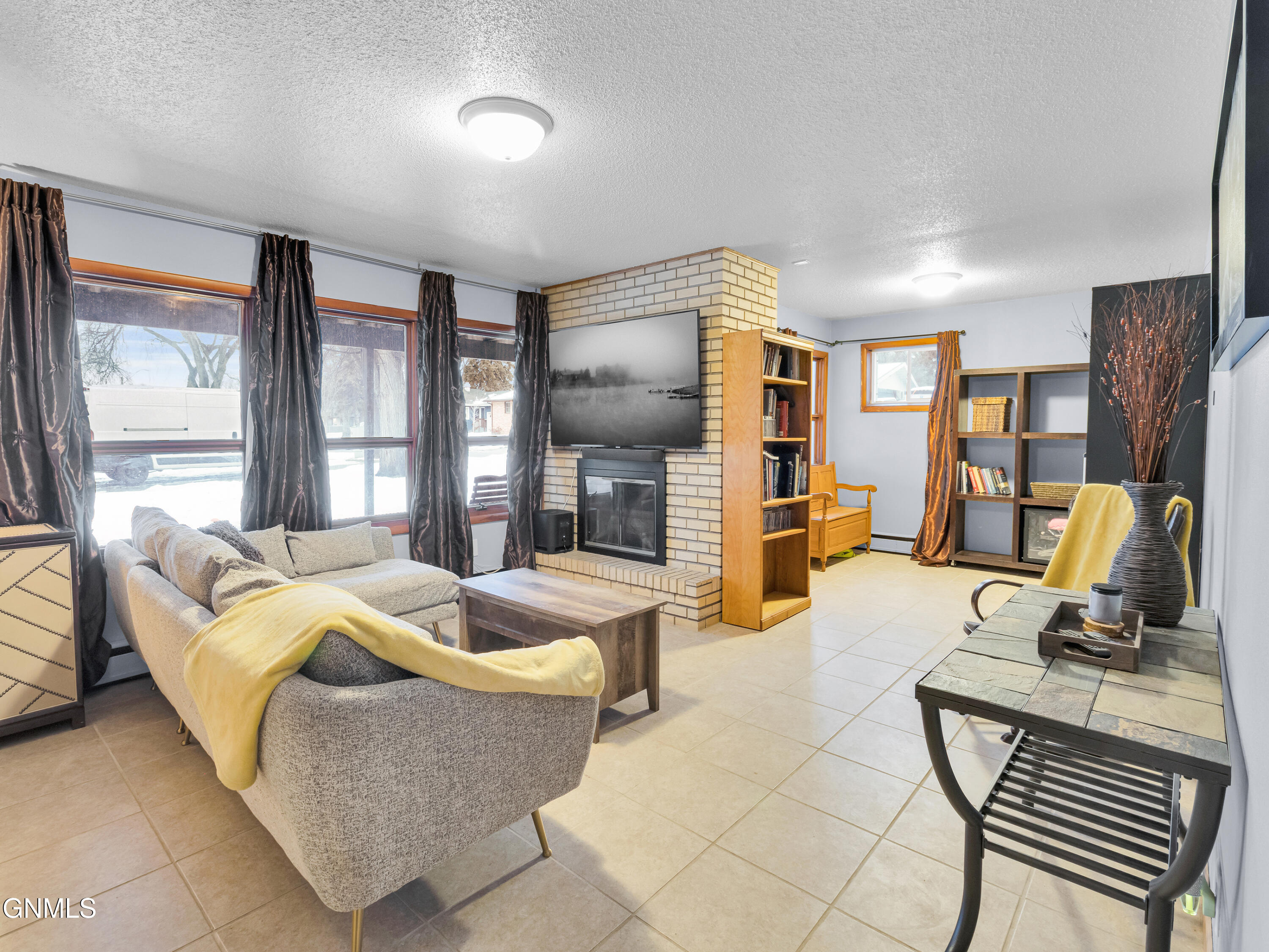 1328 18th Street N