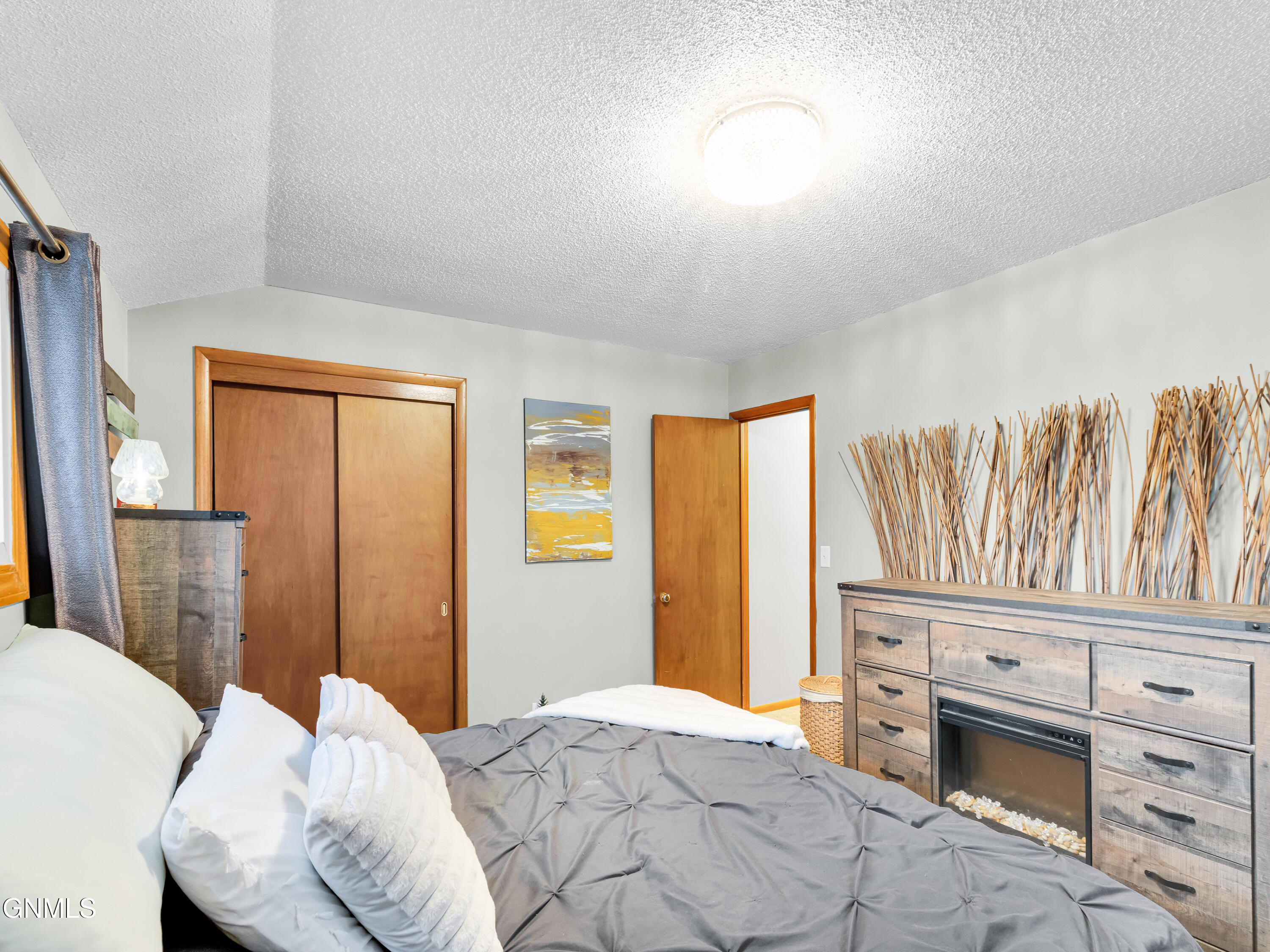 1328 18th Street N