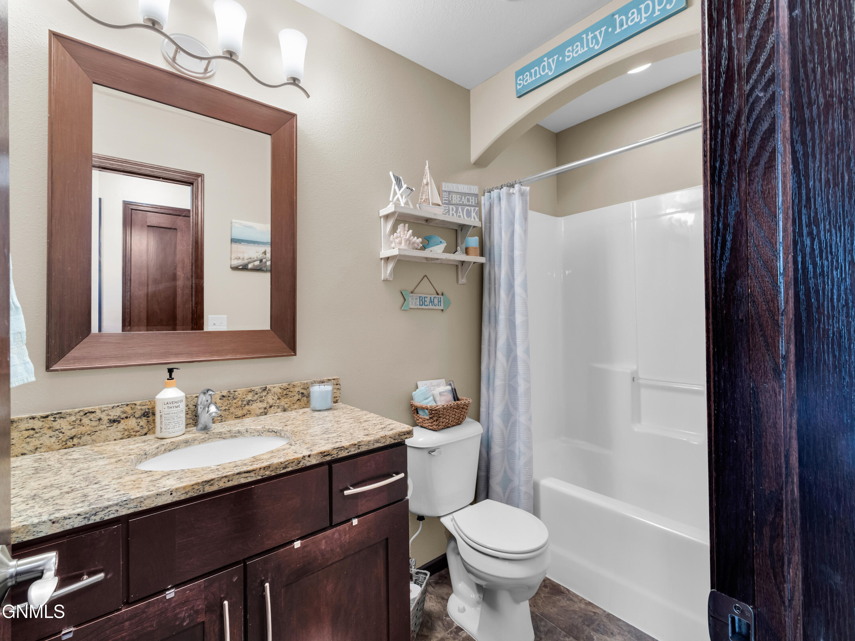 1739 Calgary Loop