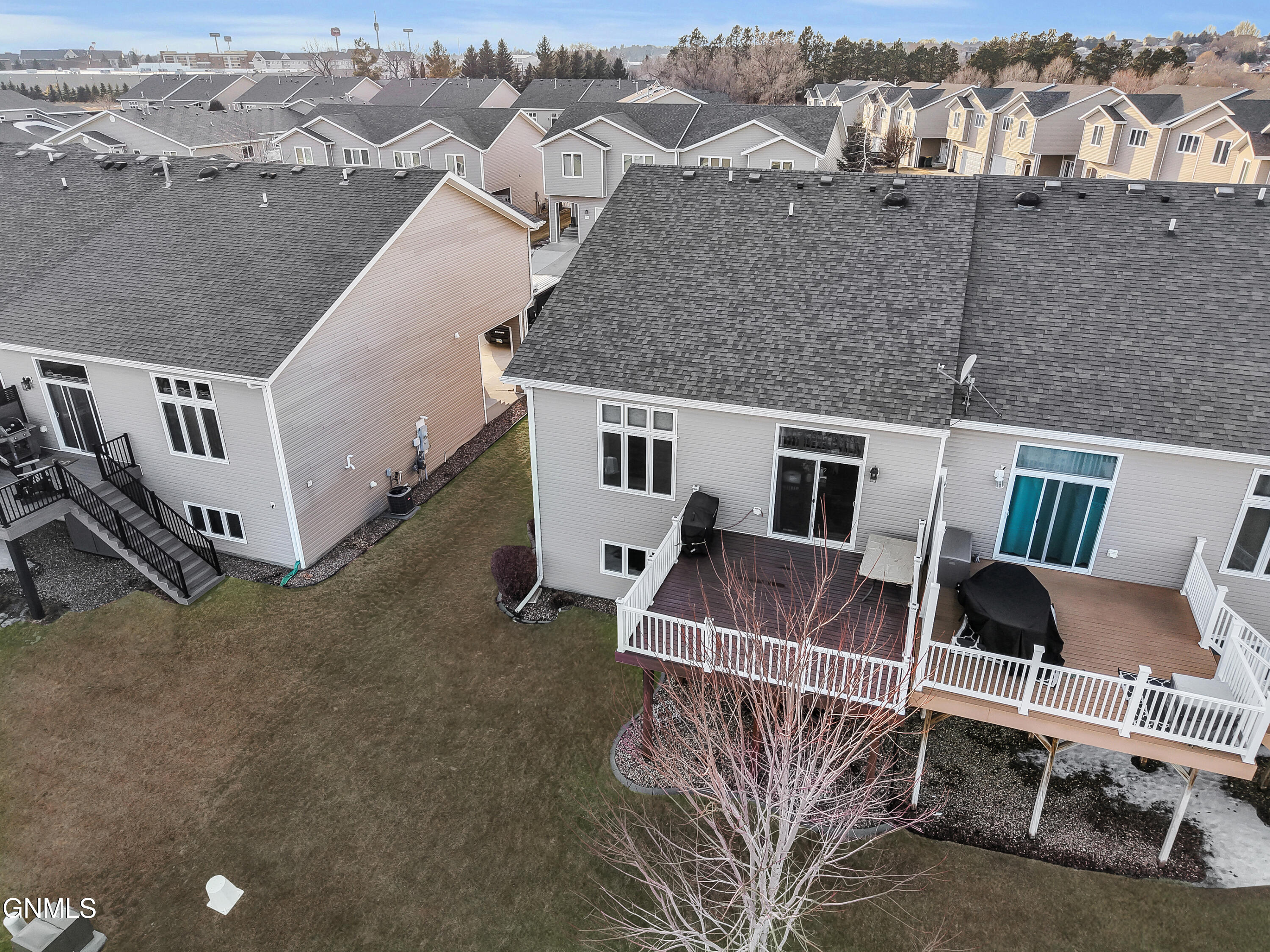 1739 Calgary Loop