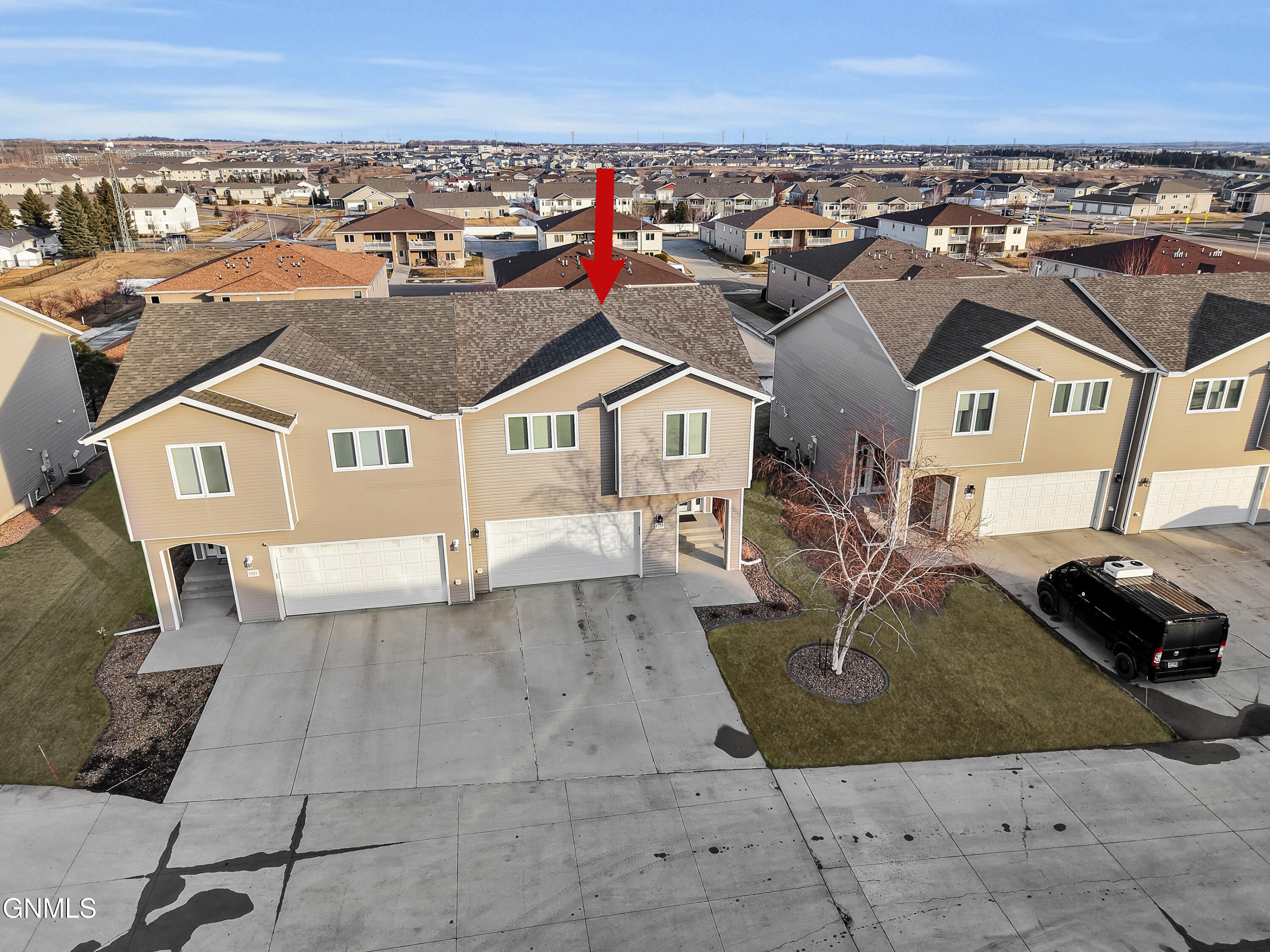 1739 Calgary Loop