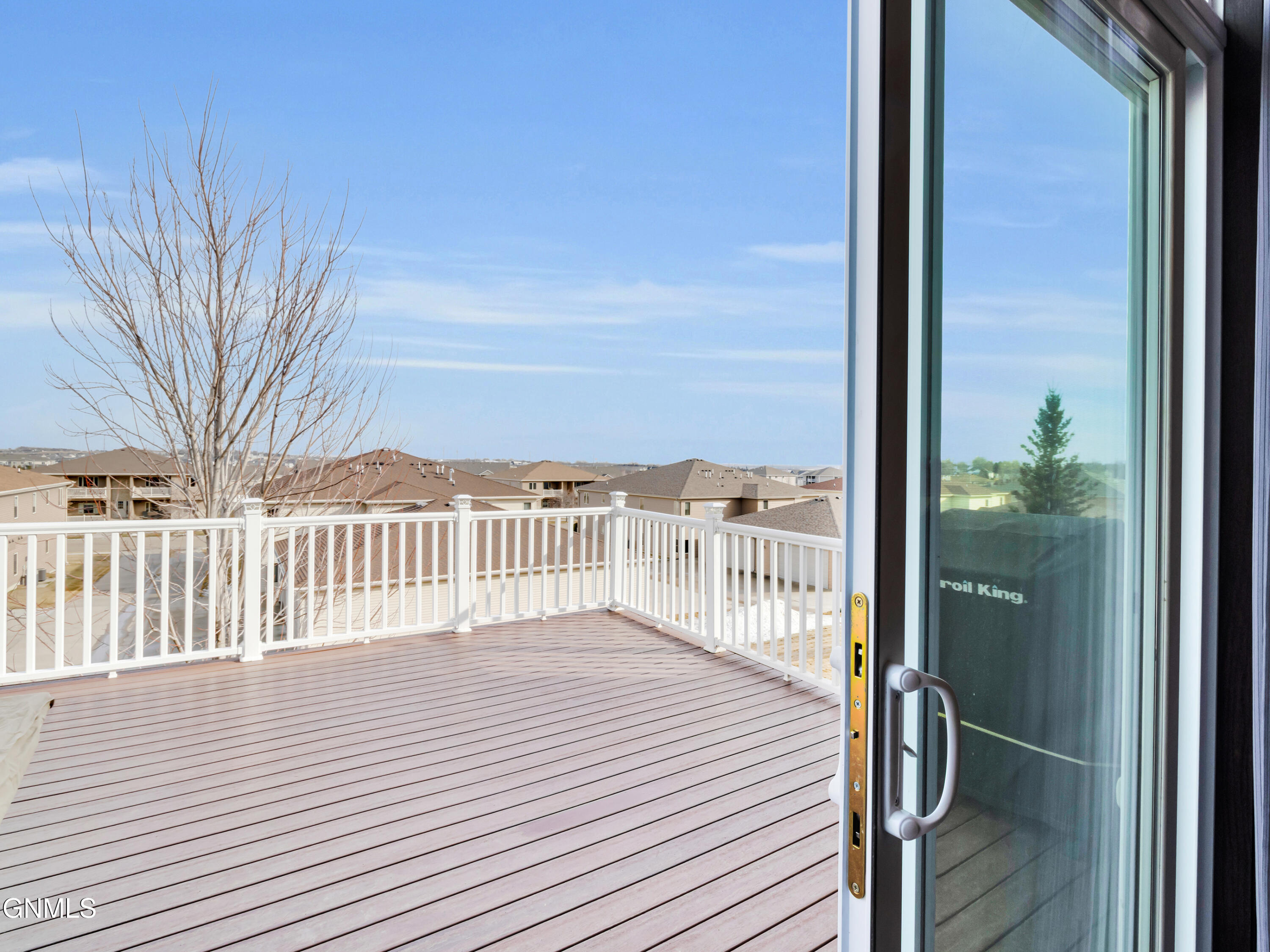 1739 Calgary Loop