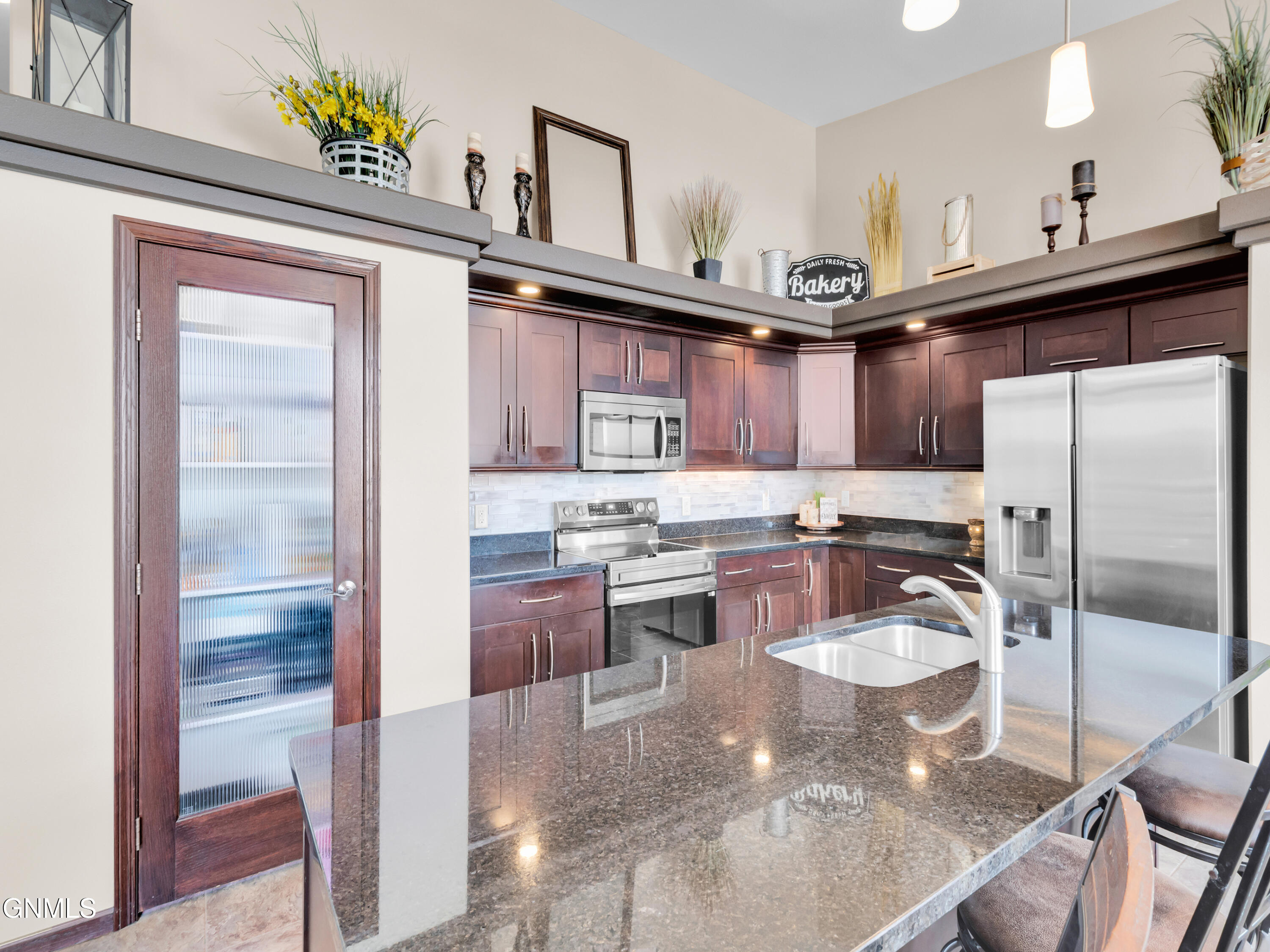 1739 Calgary Loop