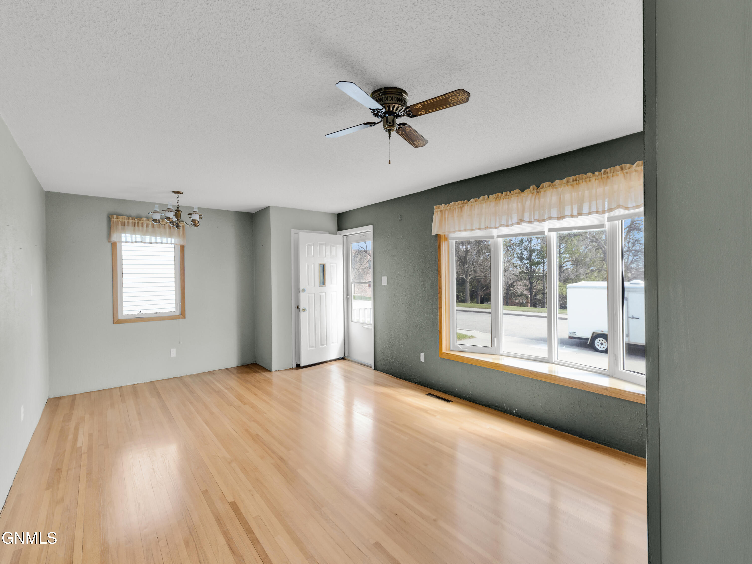1414 3rd Street NW