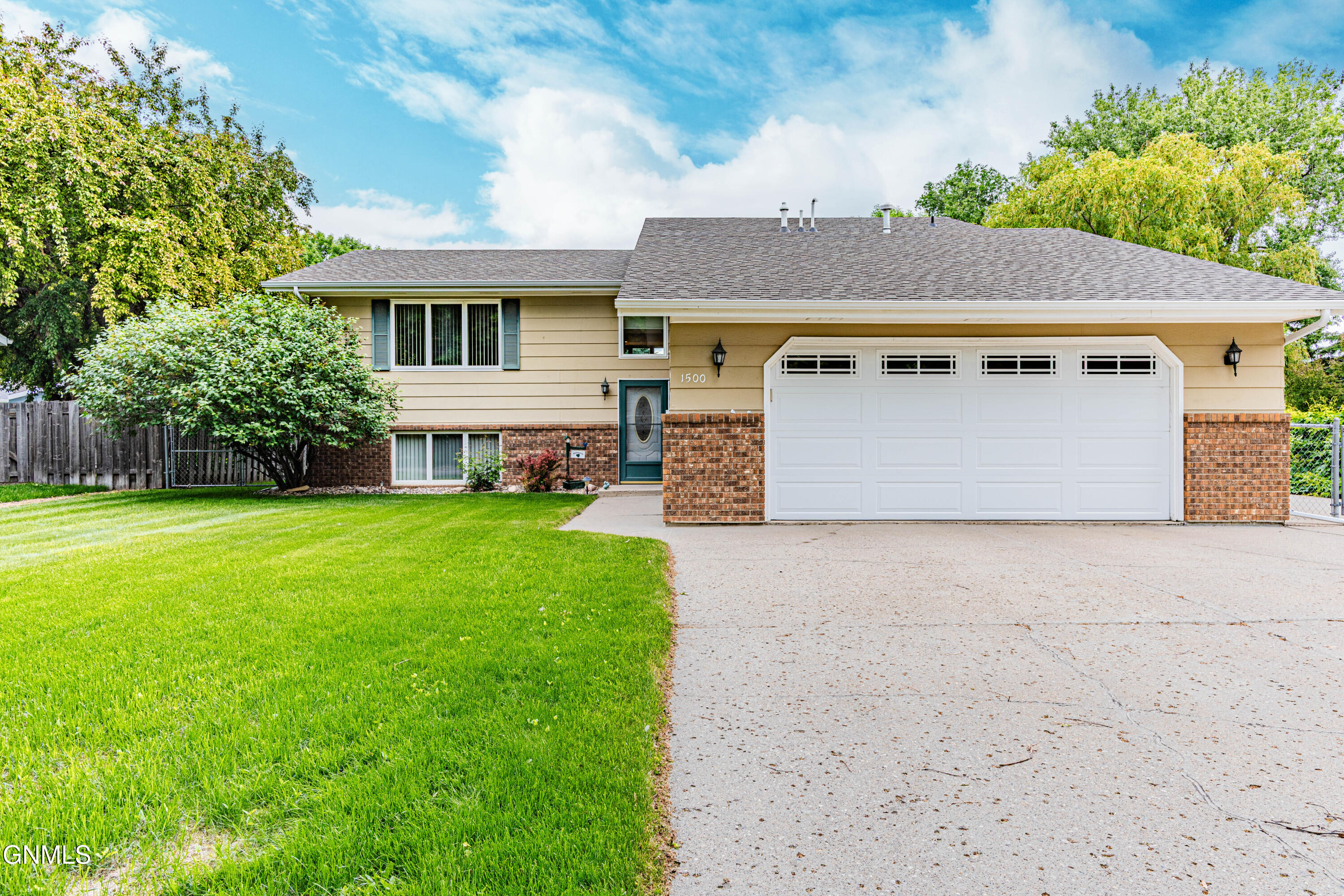 1500 Eastwood