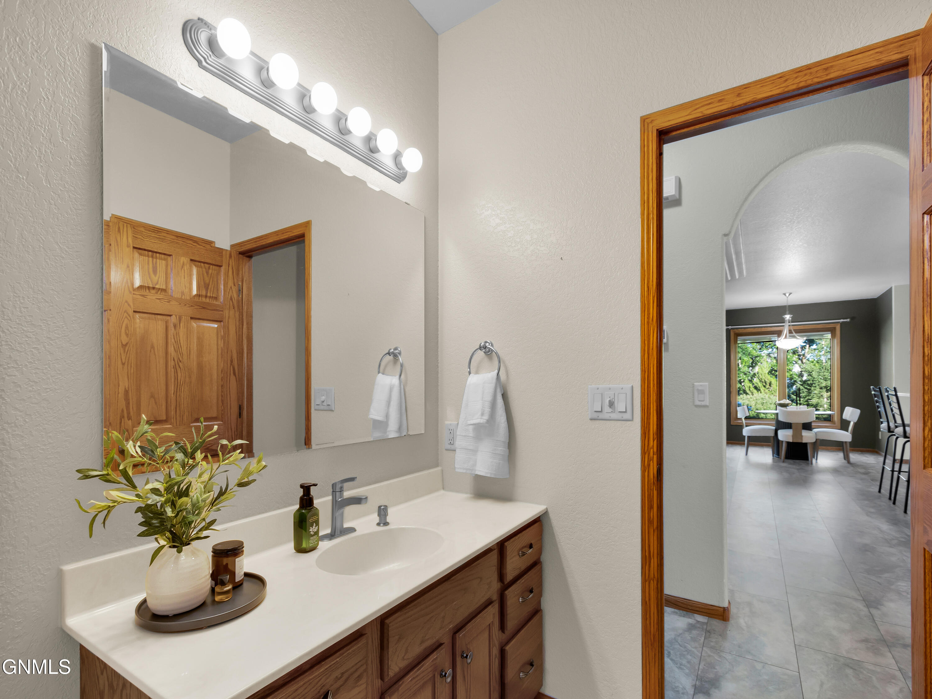 5414 Country Creek Drive