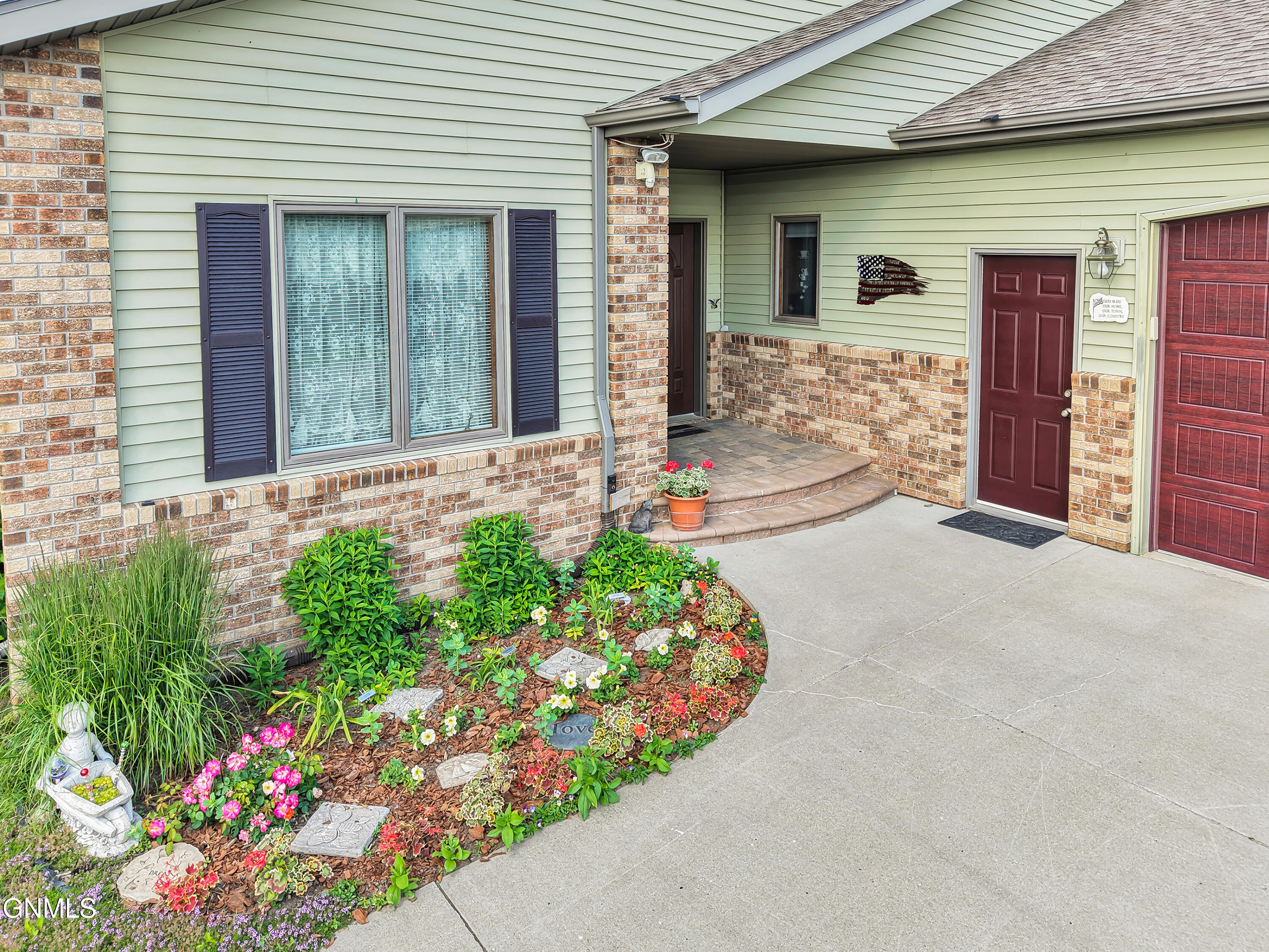 5414 Country Creek Drive