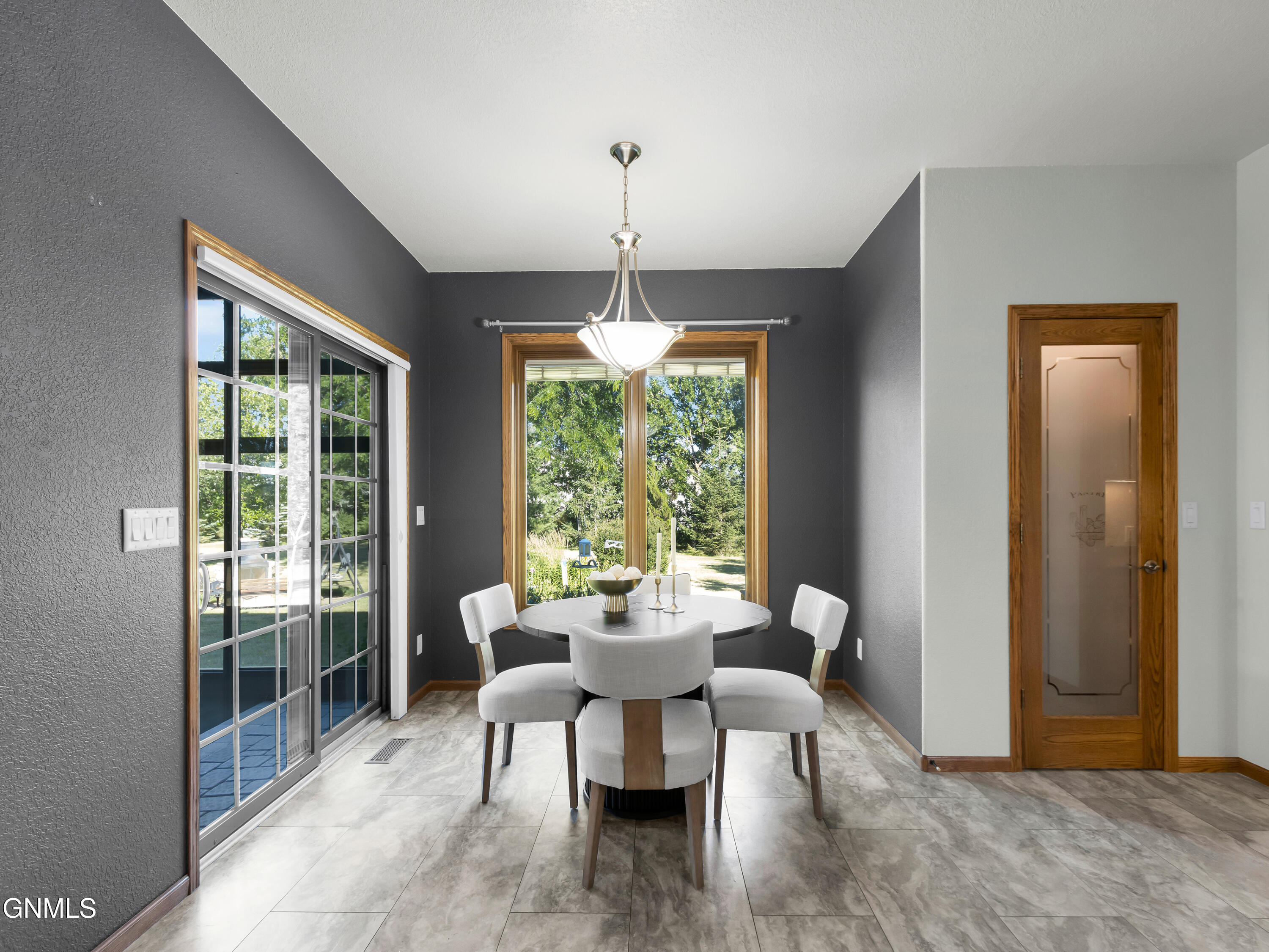 5414 Country Creek Drive