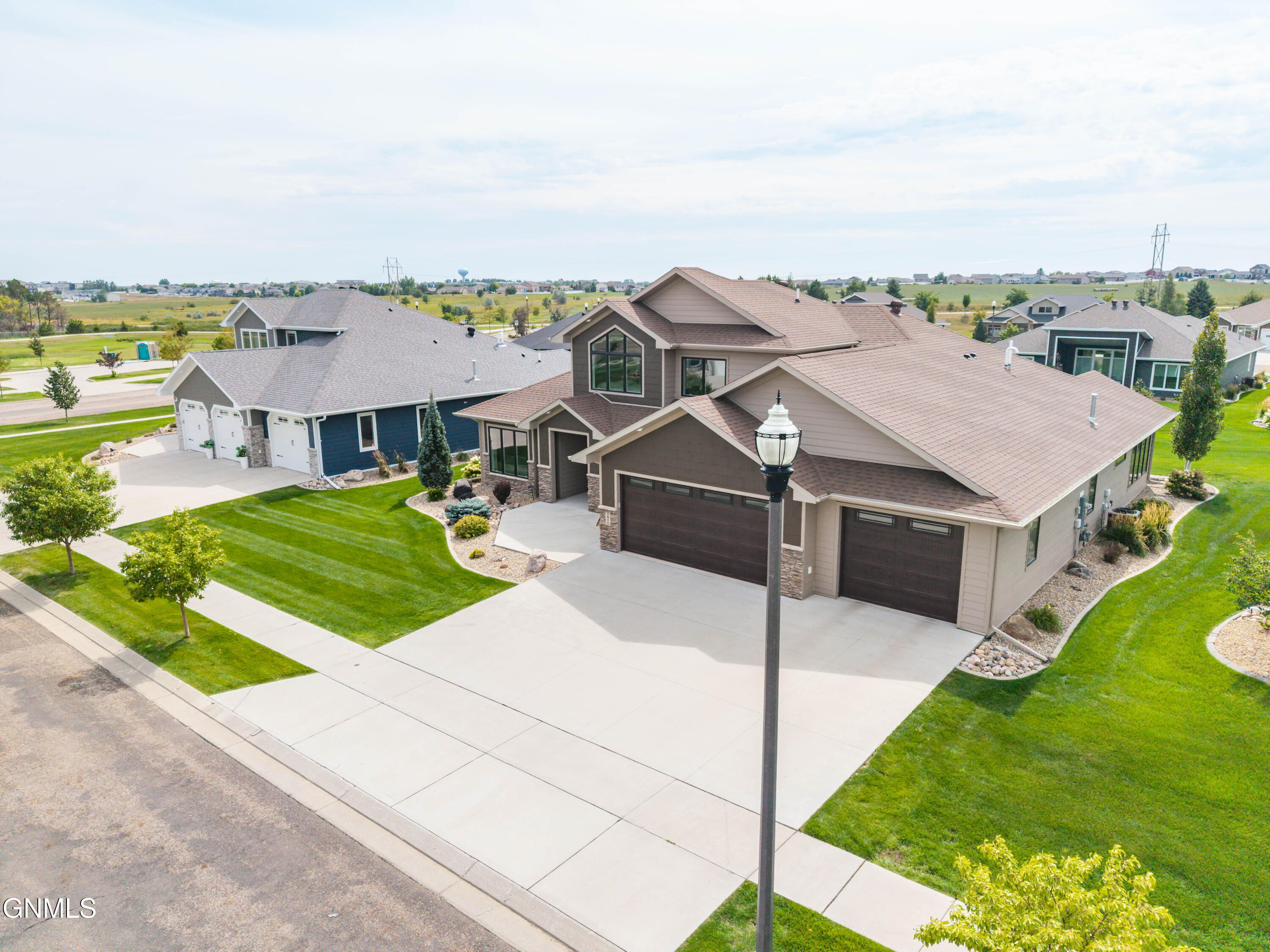 1011 Reserve Lane
