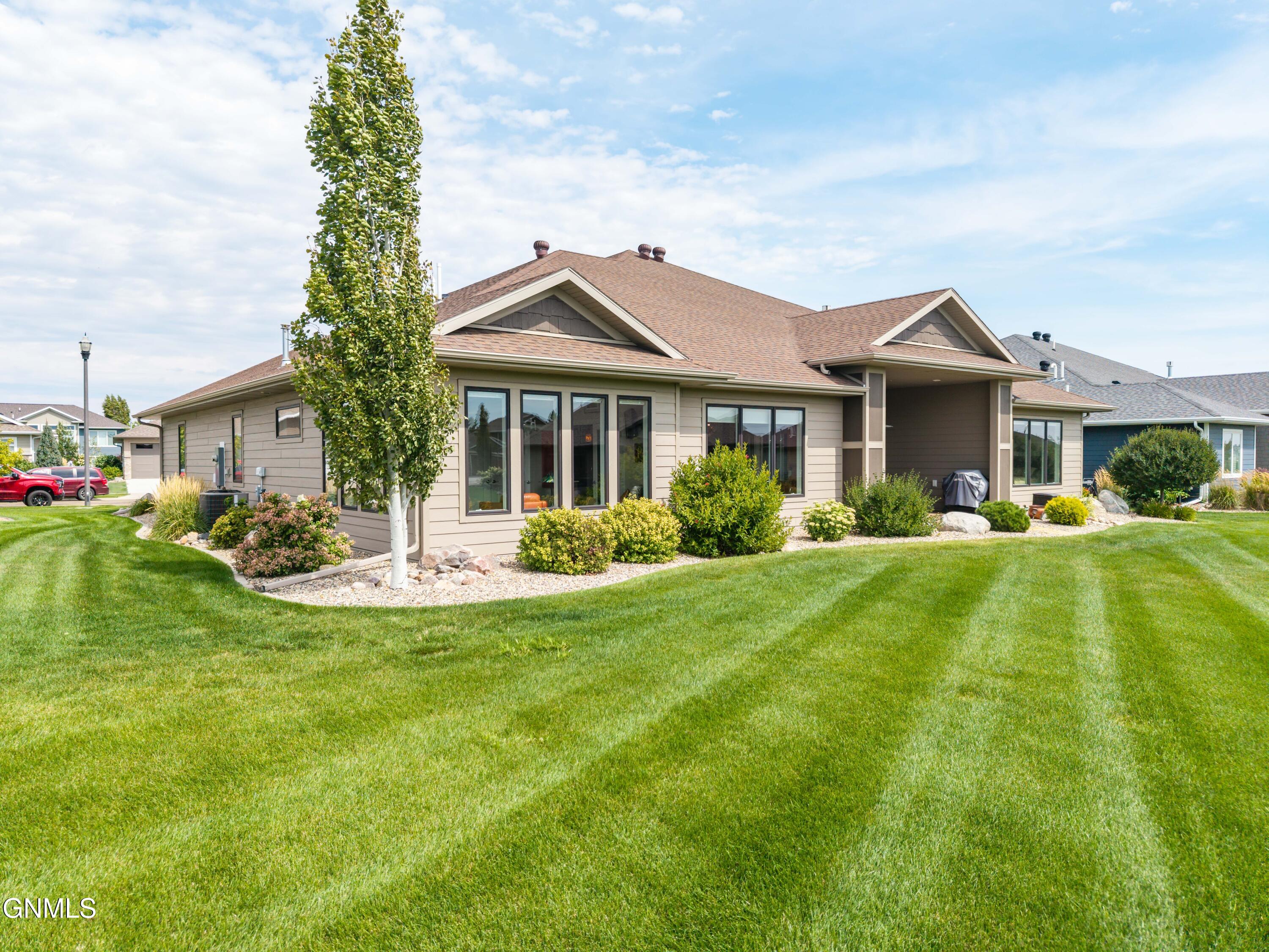 1011 Reserve Lane