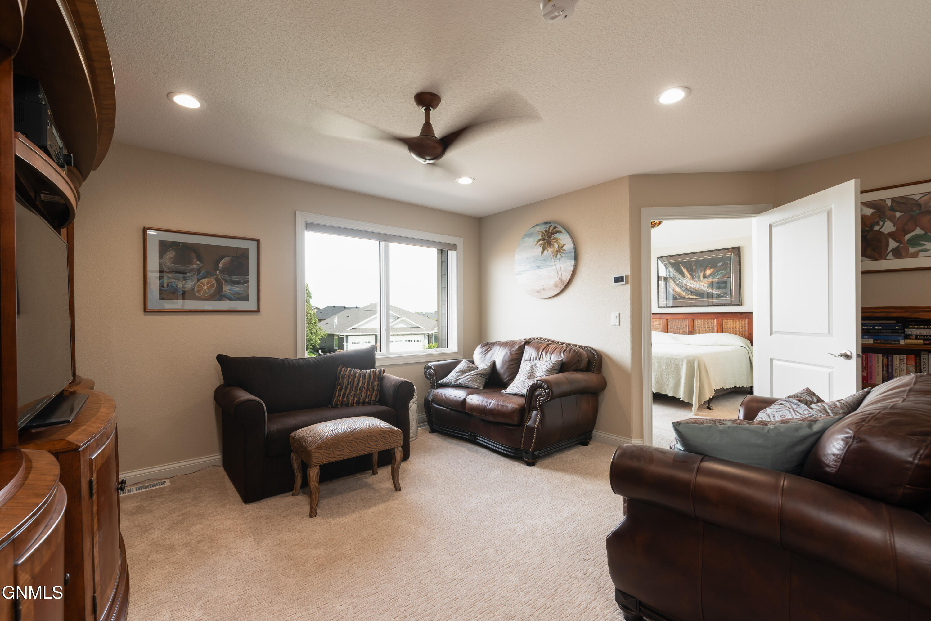 1011 Reserve Lane