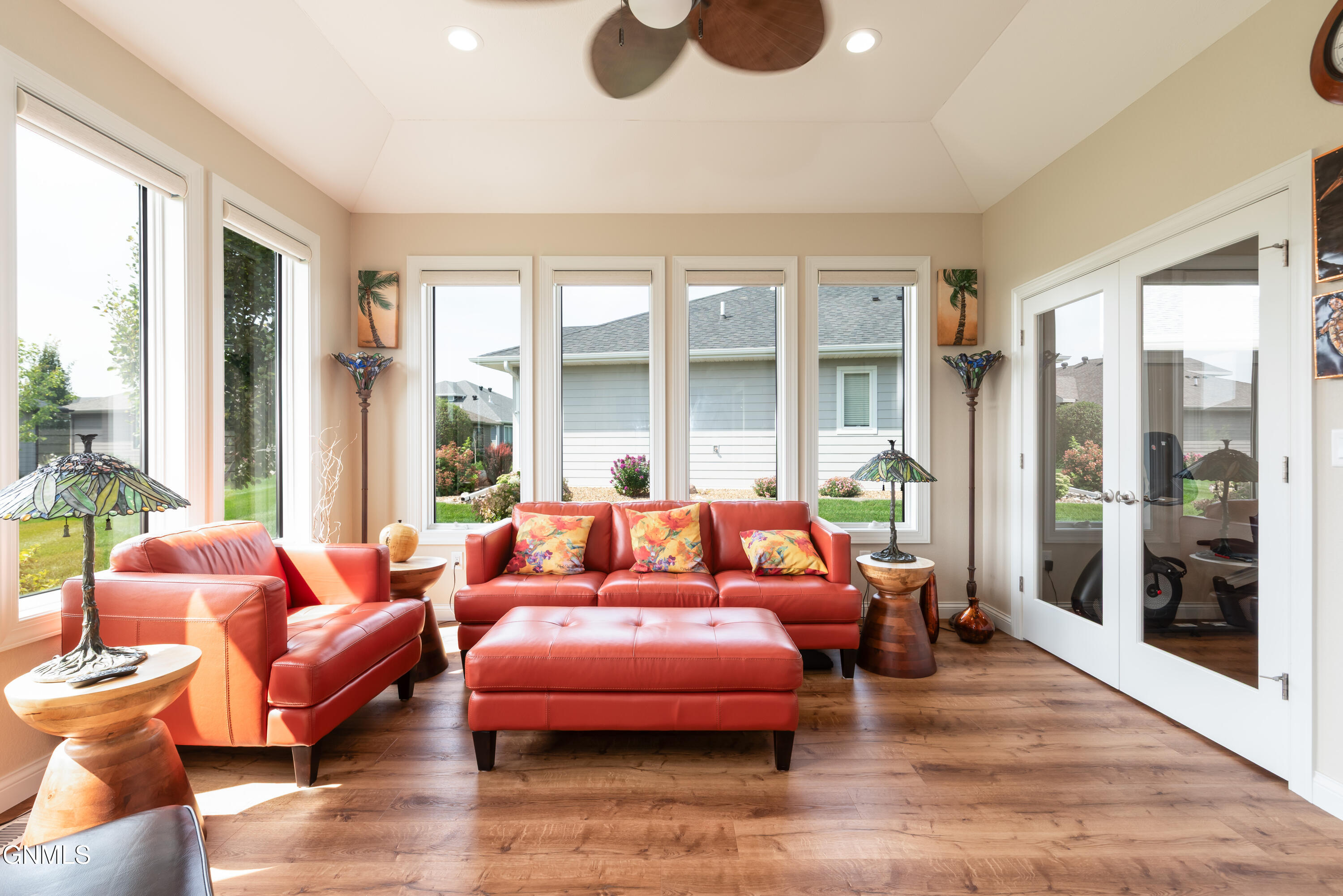 1011 Reserve Lane