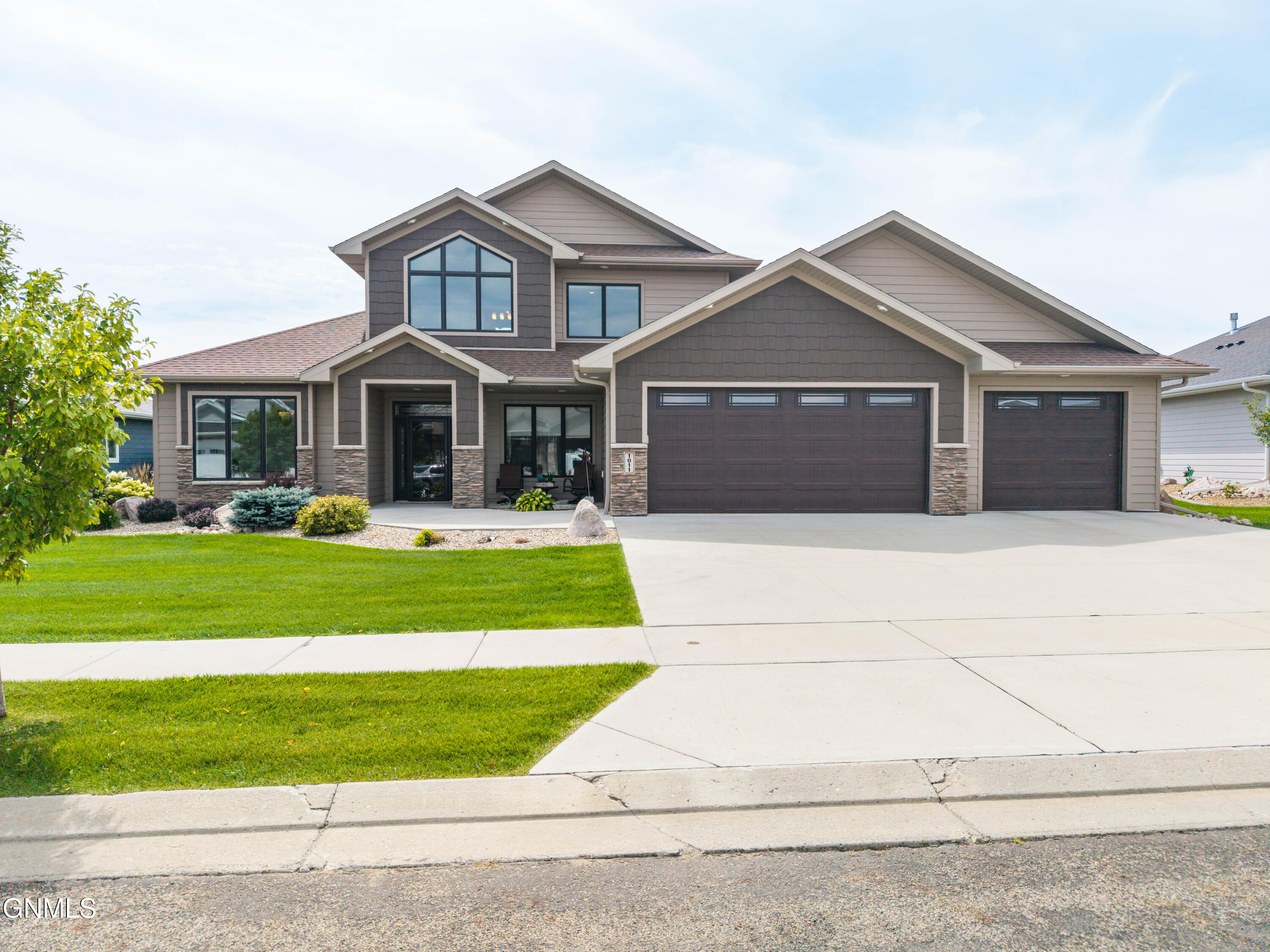 1011 Reserve Lane