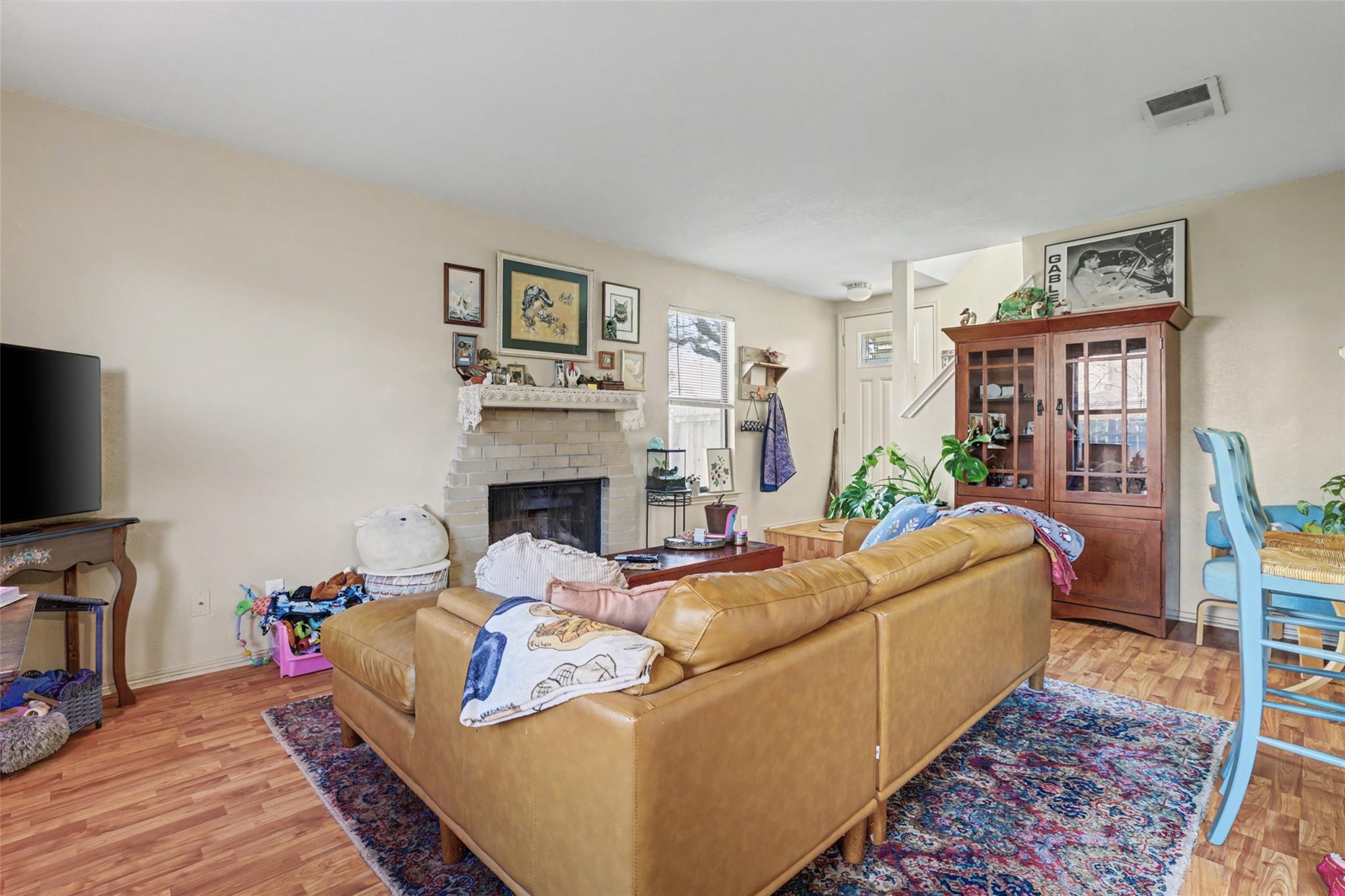 8806 Springmail Units A and B CIR