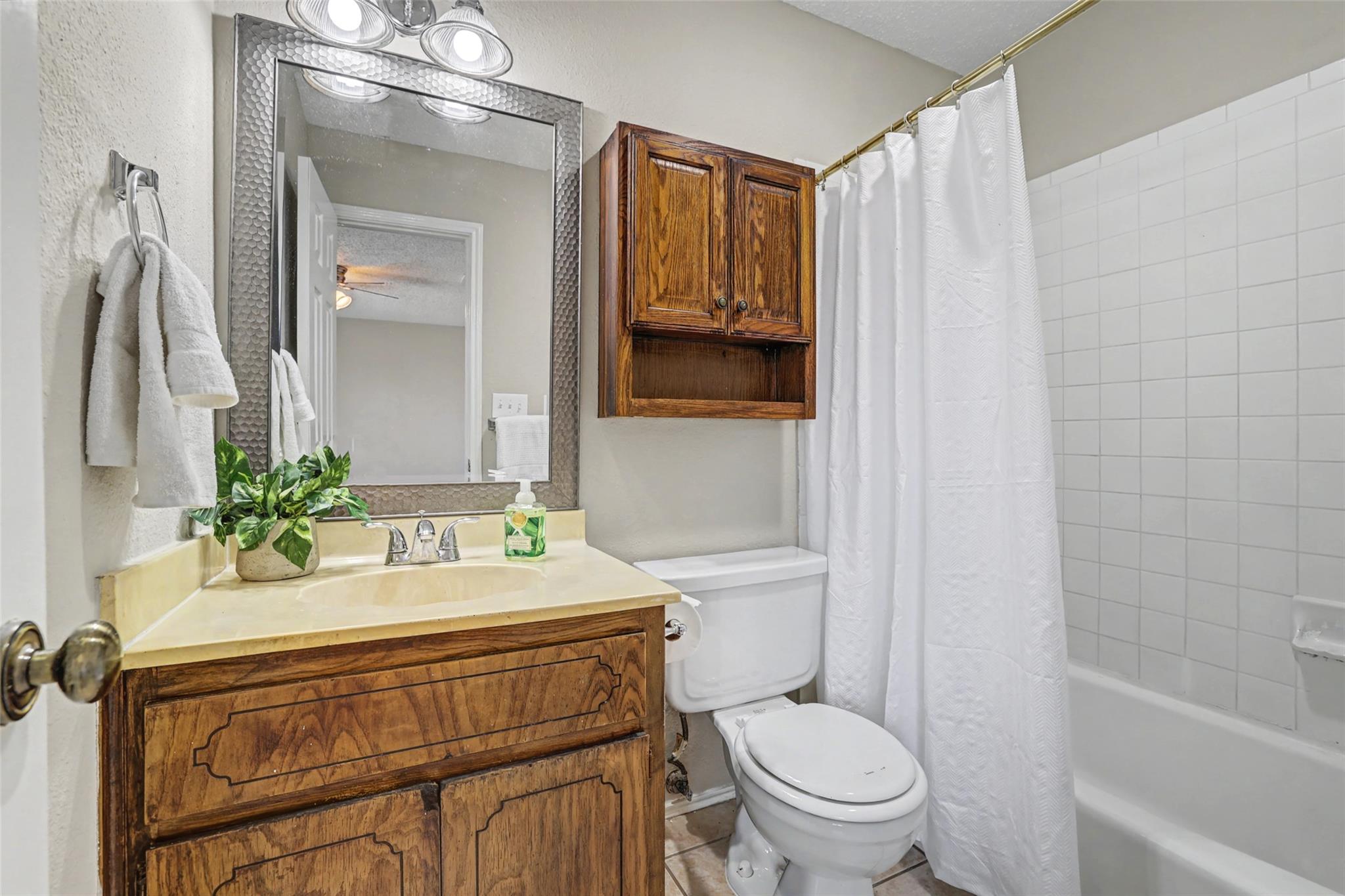 8806 Springmail Units A and B CIR