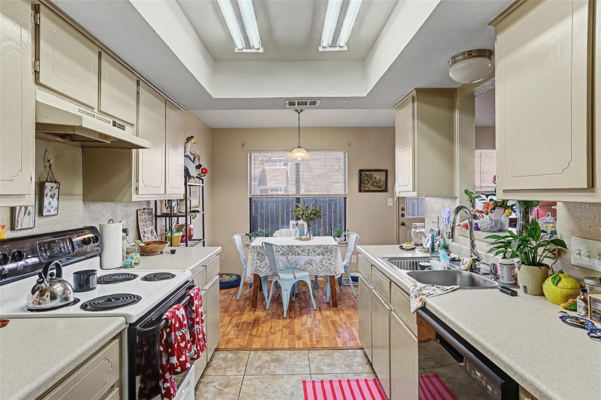 8806 Springmail Units A and B CIR