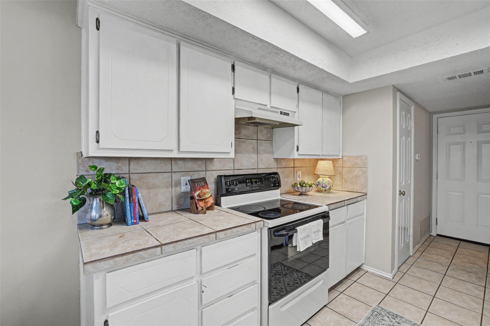 8806 Springmail Units A and B CIR