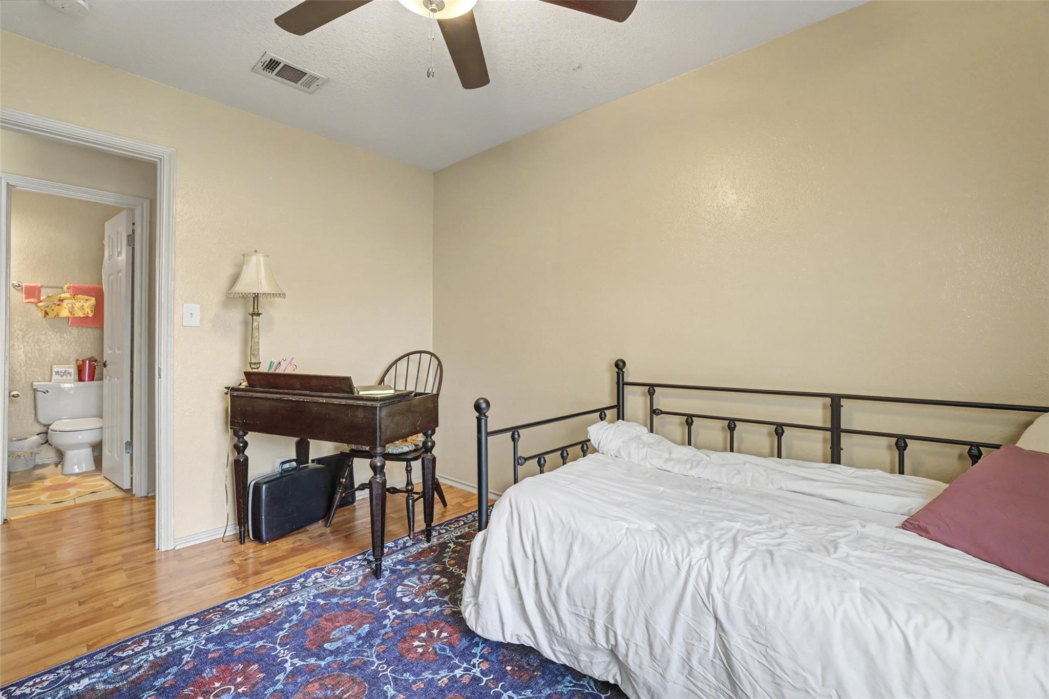 8806 Springmail Units A and B CIR