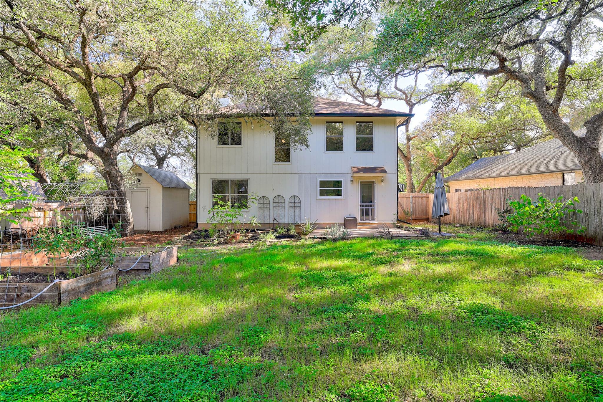 735 Shiny Rock DR