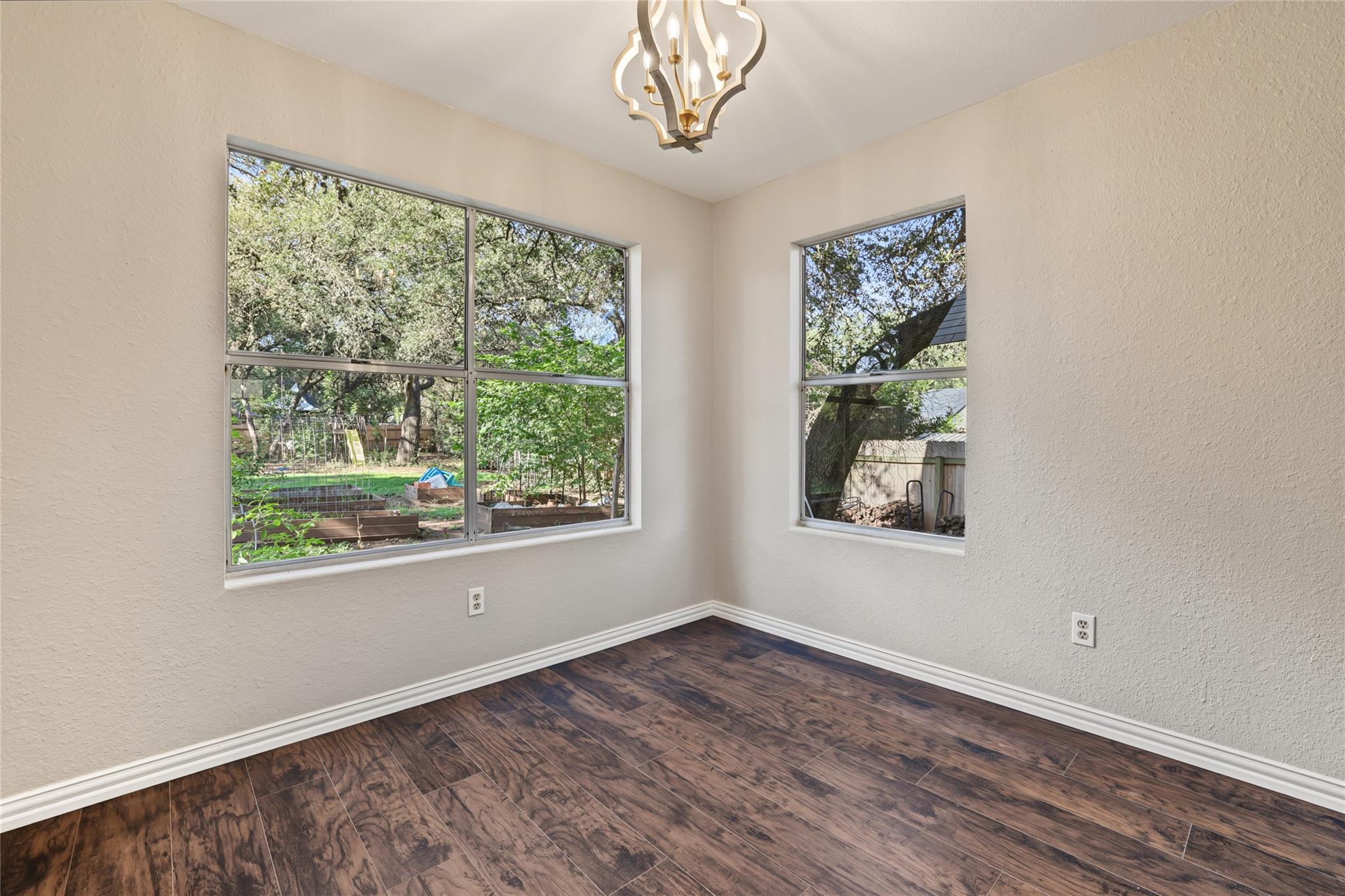 735 Shiny Rock DR