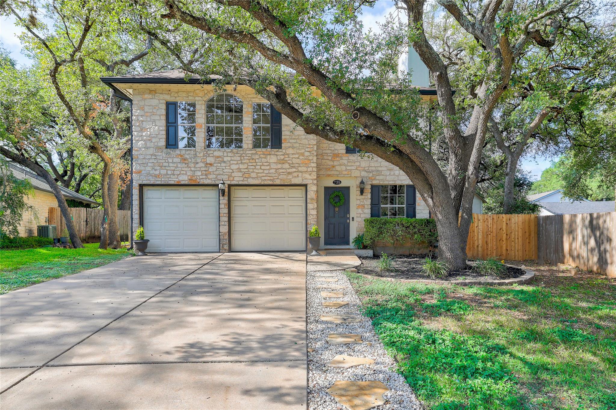 735 Shiny Rock DR