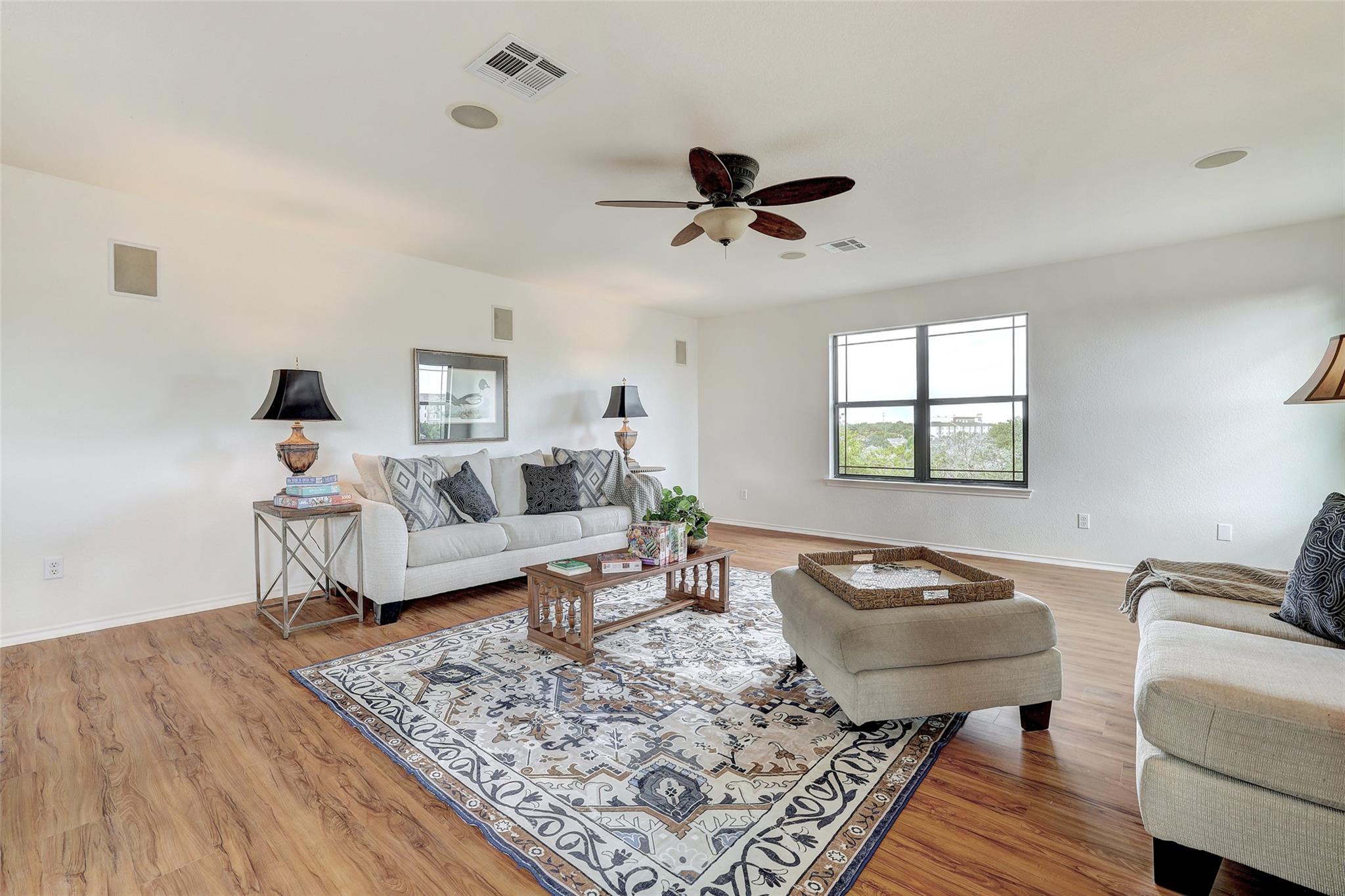 621 Clover Flat RD, Cedar Park