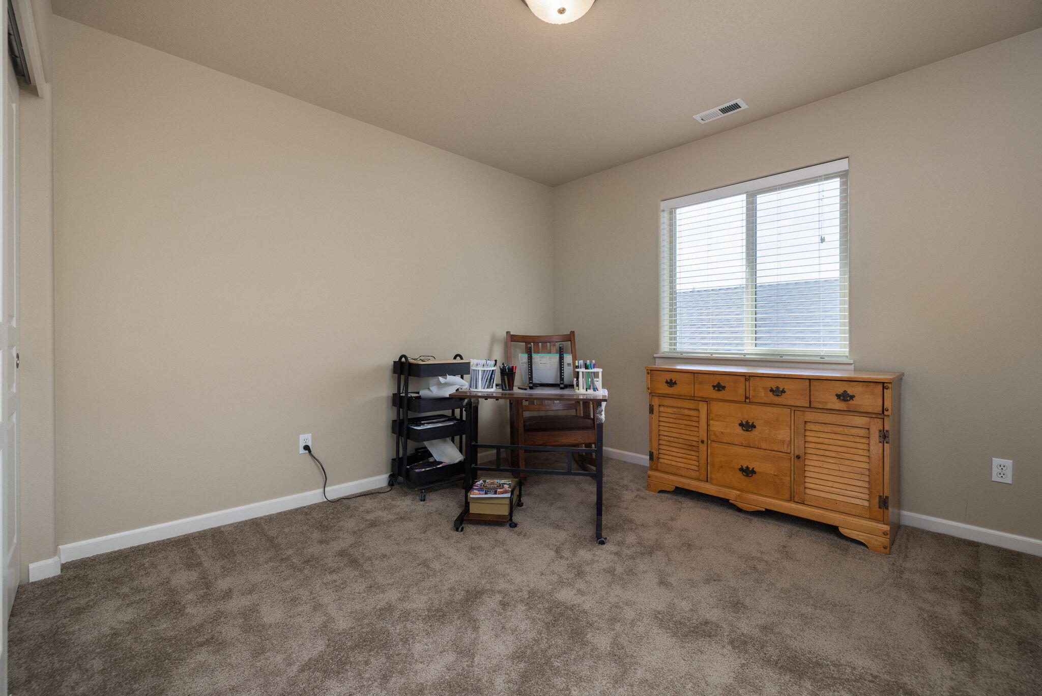 51872 Hollinshead Place