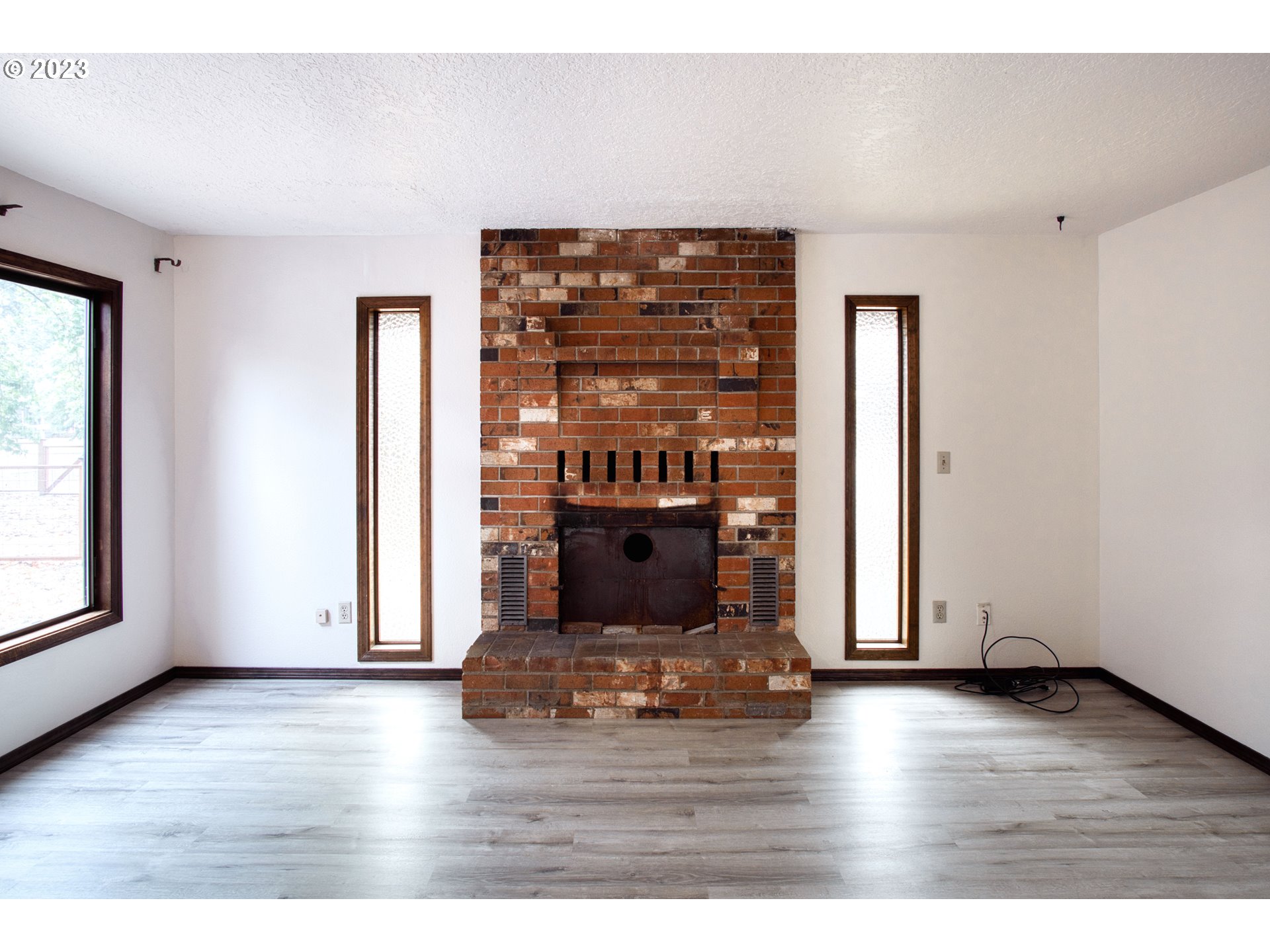 415 NE 136TH AVE