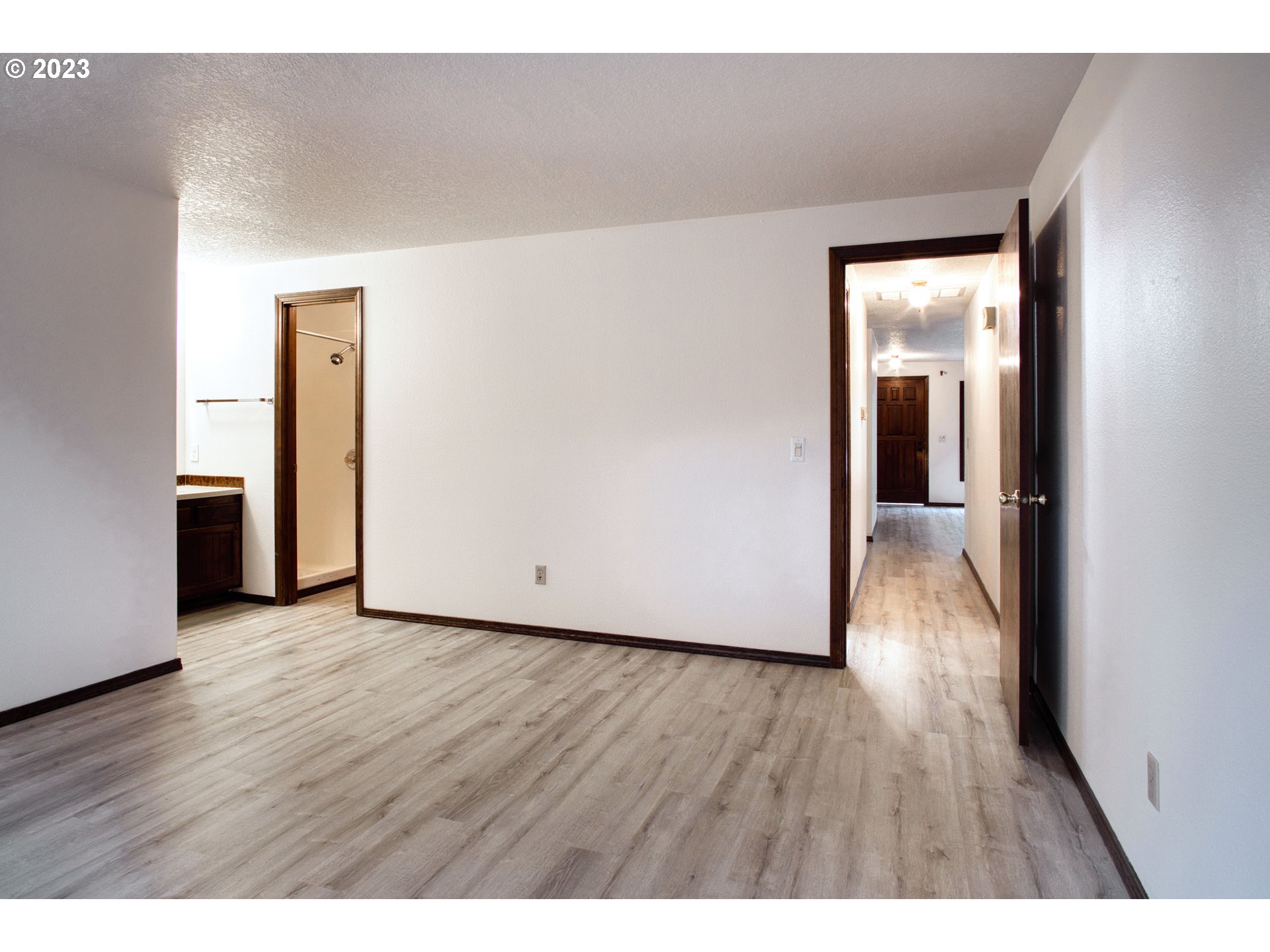 415 NE 136TH AVE